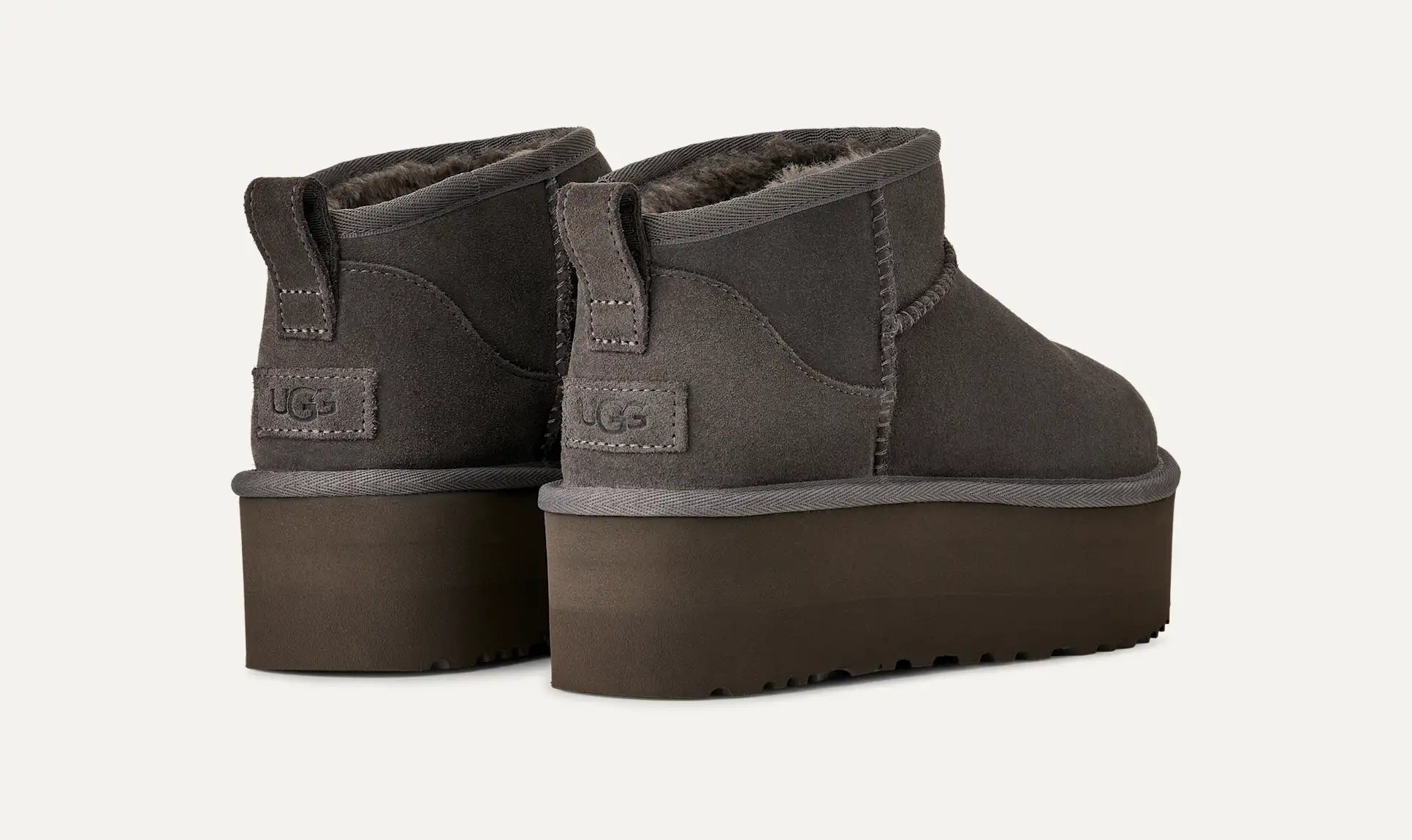 Donna Stivali Classic Ultra Mini Platform<BR/> 1135092 CHRC UGG