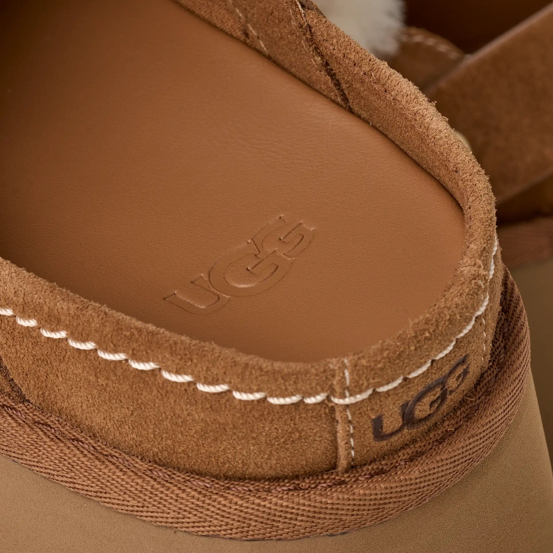 Donna Sabot Esmee 1173331 CHE UGG