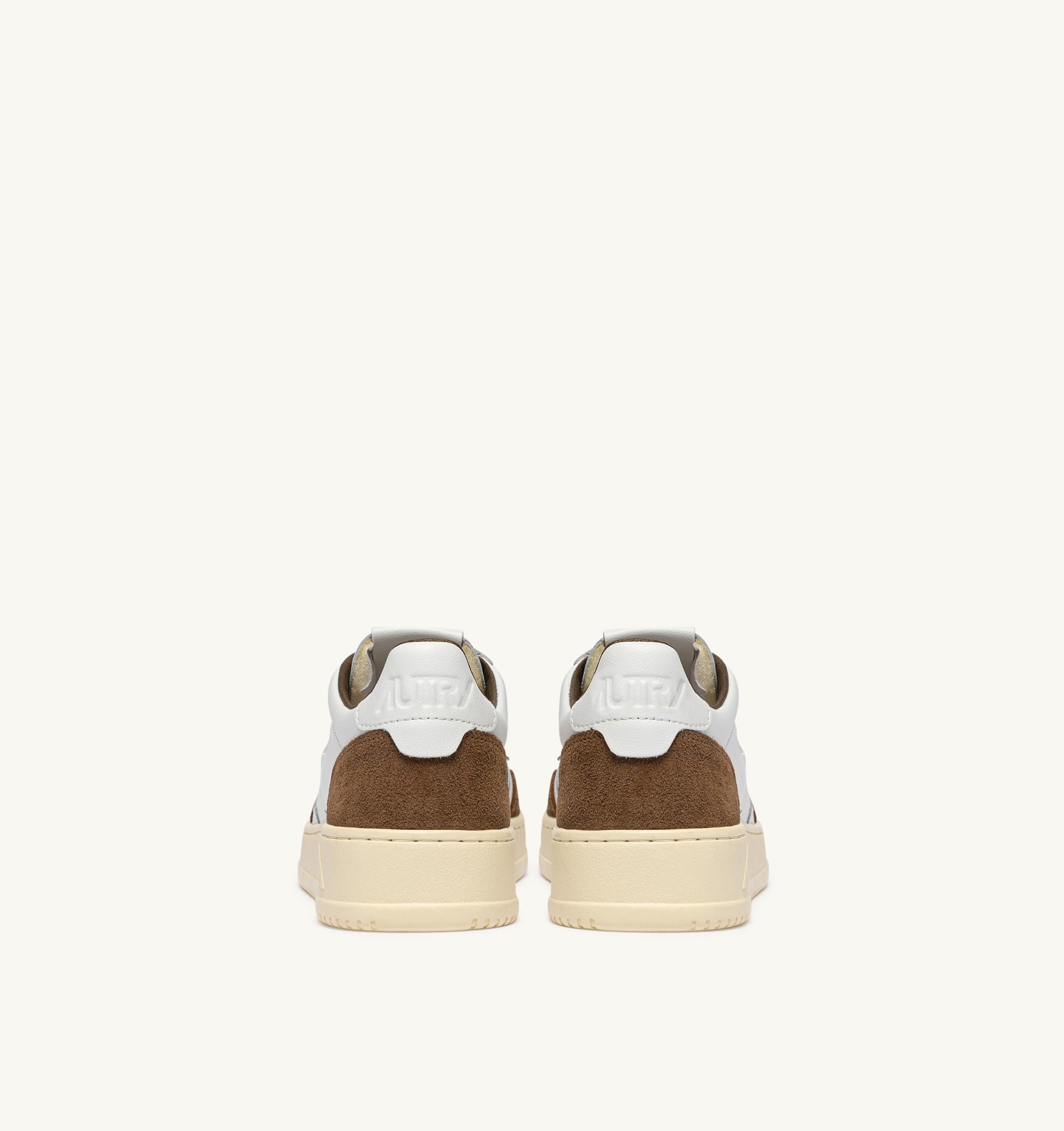 AUTRY SNEAKERS<BR/>SNEAKERS MEDALIST LOW IN PELLE BIANCA E SUEDE TABACCO AULM FT17 AUTRY ACTION SHOES