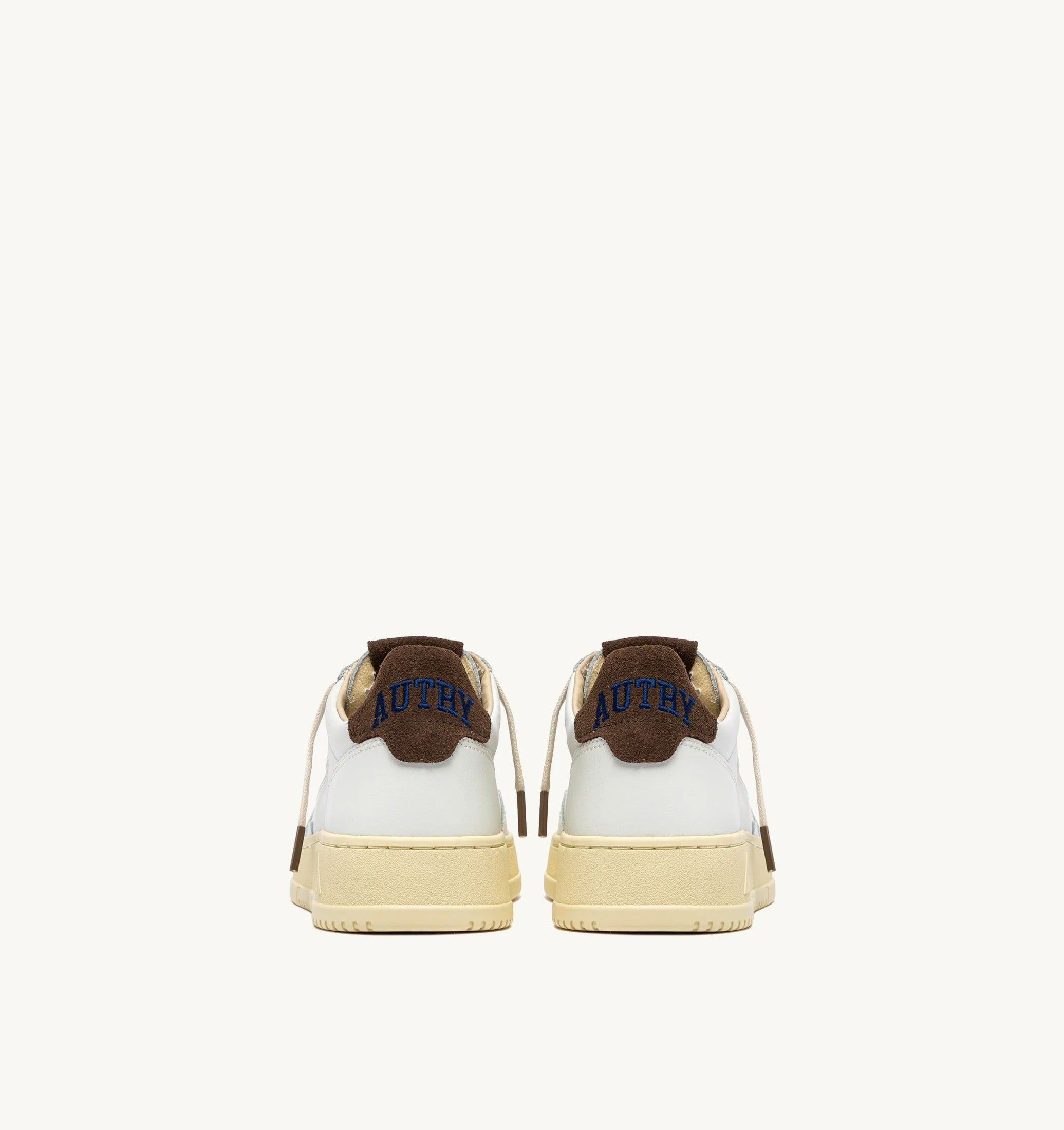 AUTRY SNEAKERS<BR/>SNEAKERS MEDALIST LOW IN PELLE BIANCA E SUEDE CHOCOLATE CHIP AULM HJ03 AUTRY ACTION SHOES
