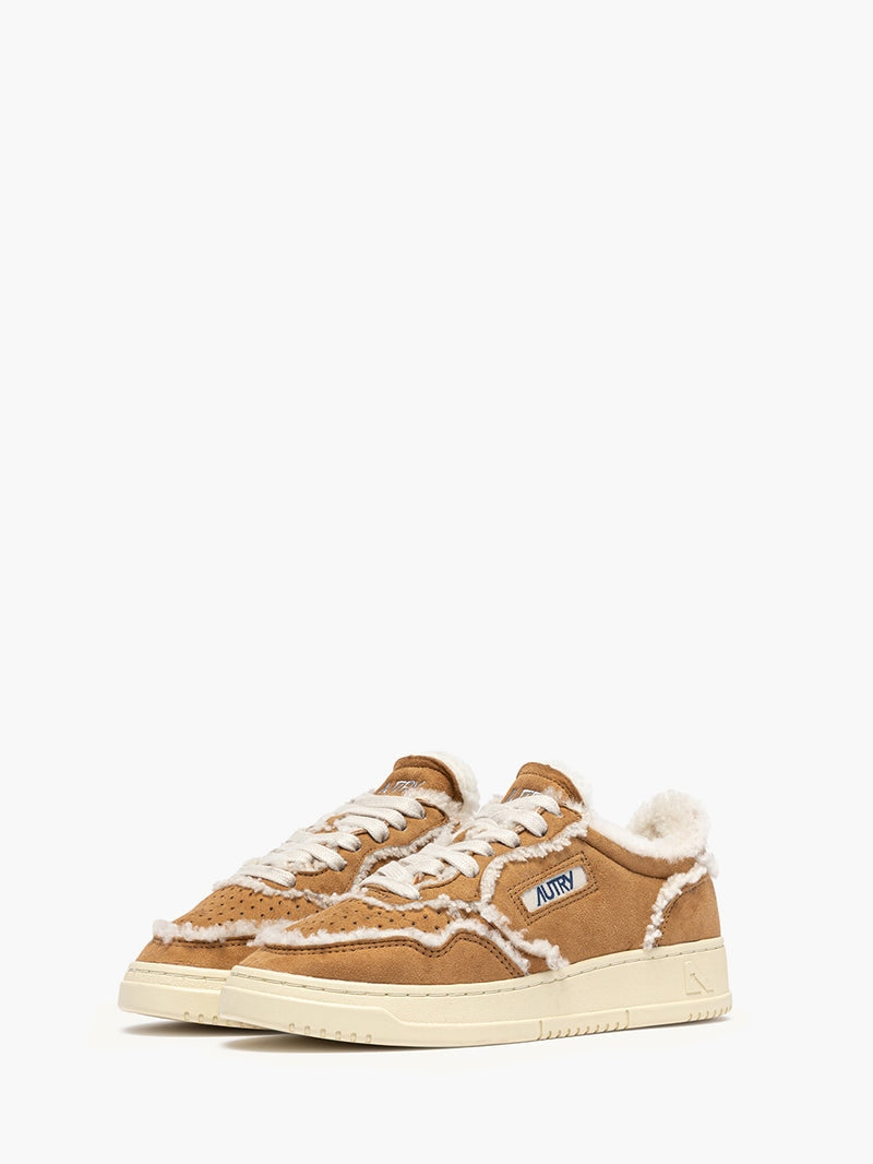 AUTRY Sneakers Medalist in pelle scamosciata cammello AULW GX01 AUTRY ACTION SHOES