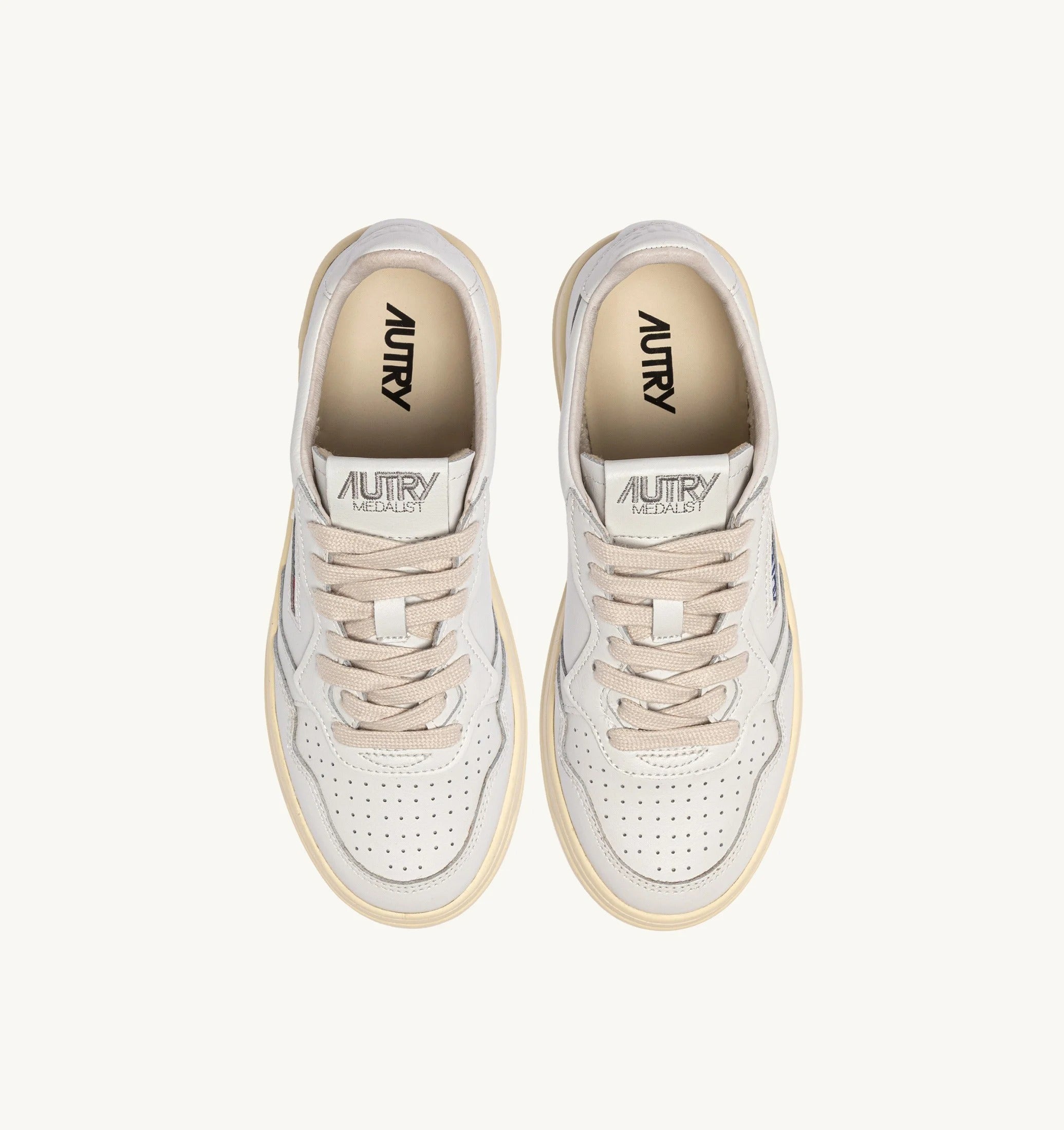 AUTRY SNEAKERS<BR/>SNEAKERS MEDALIST LOW IN PELLE BIANCA AULW LL15 AUTRY ACTION SHOES