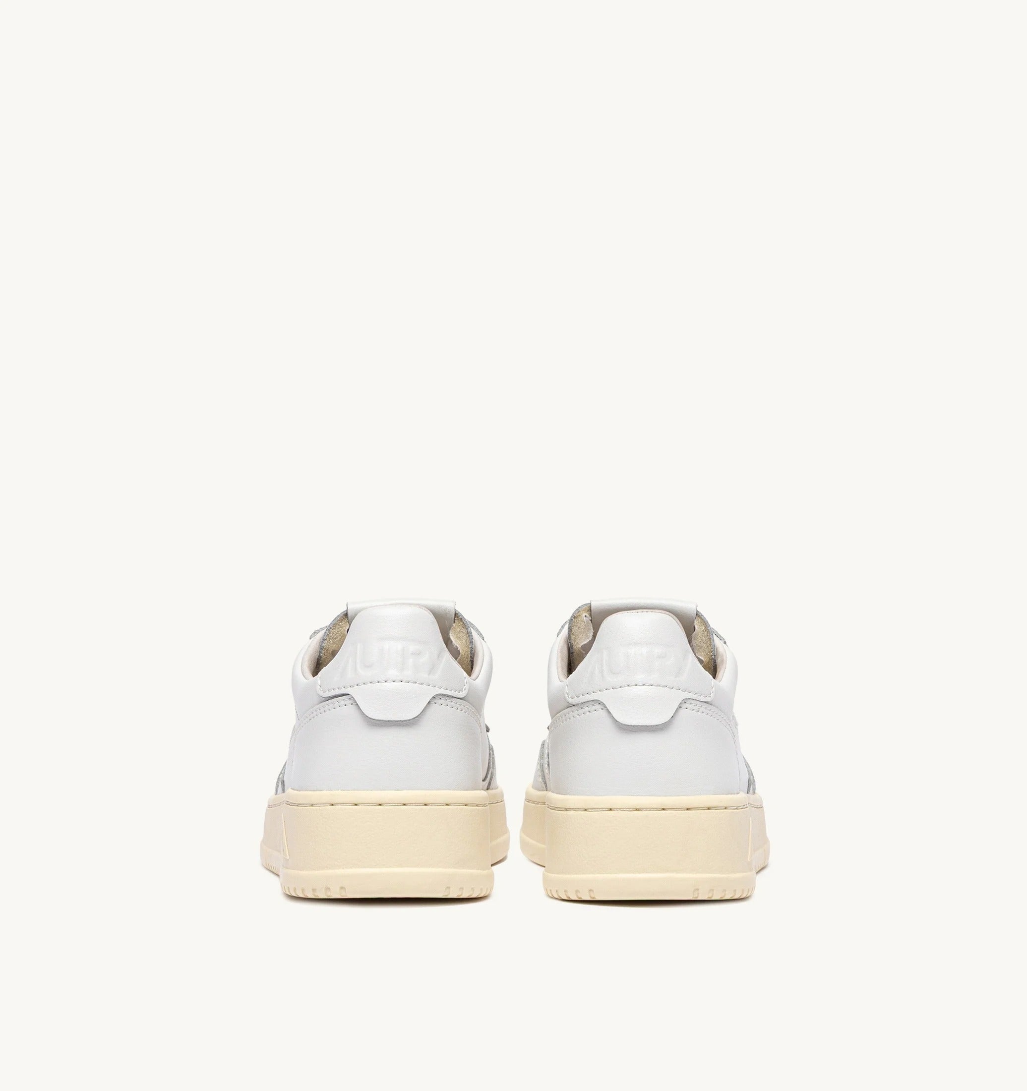 AUTRY SNEAKERS<BR/>SNEAKERS MEDALIST LOW IN PELLE BIANCA AULW LL15 AUTRY ACTION SHOES