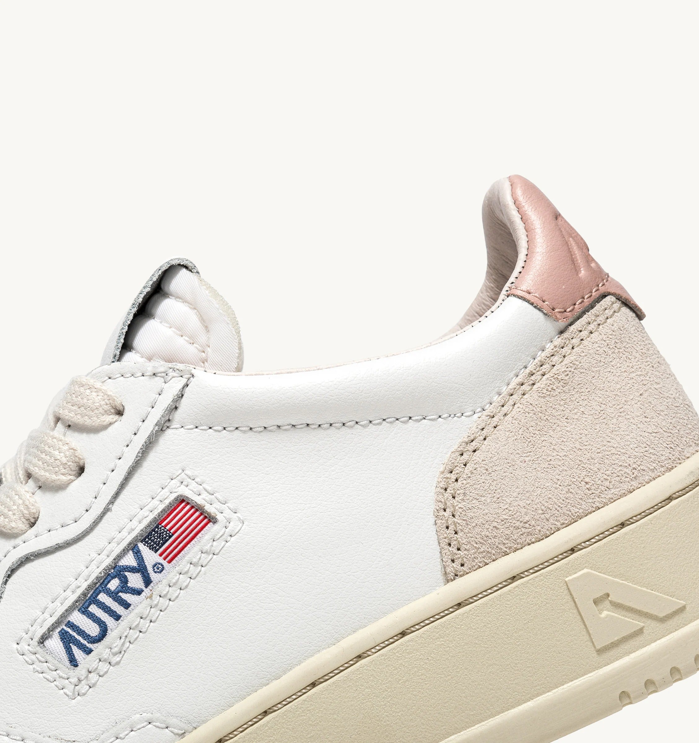 AUTRY SNEAKERS<BR/>SNEAKERS MEDALIST LOW IN PELLE BIANCA E POWDER E SUEDE BEIGE AULW LS37 AUTRY ACTION SHOES