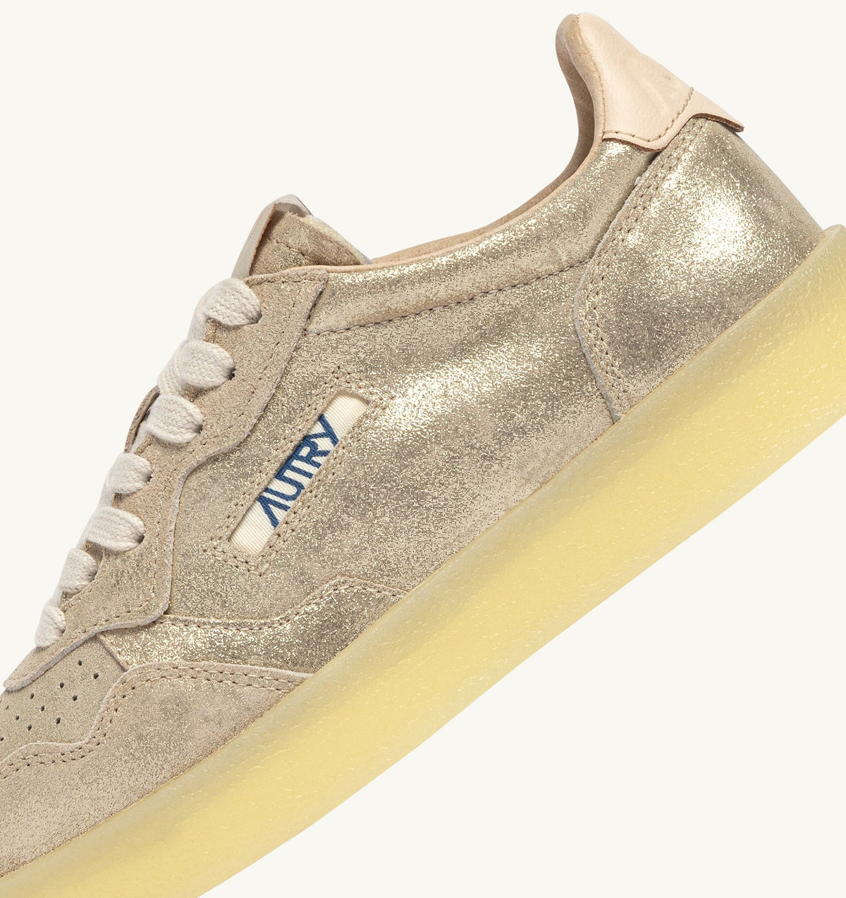 SNEAKERS MEDALIST LOW IN PELLE E SUEDE LAMINATO PLATINO E AVORIO AULW WH01 AUTRY ACTION SHOES