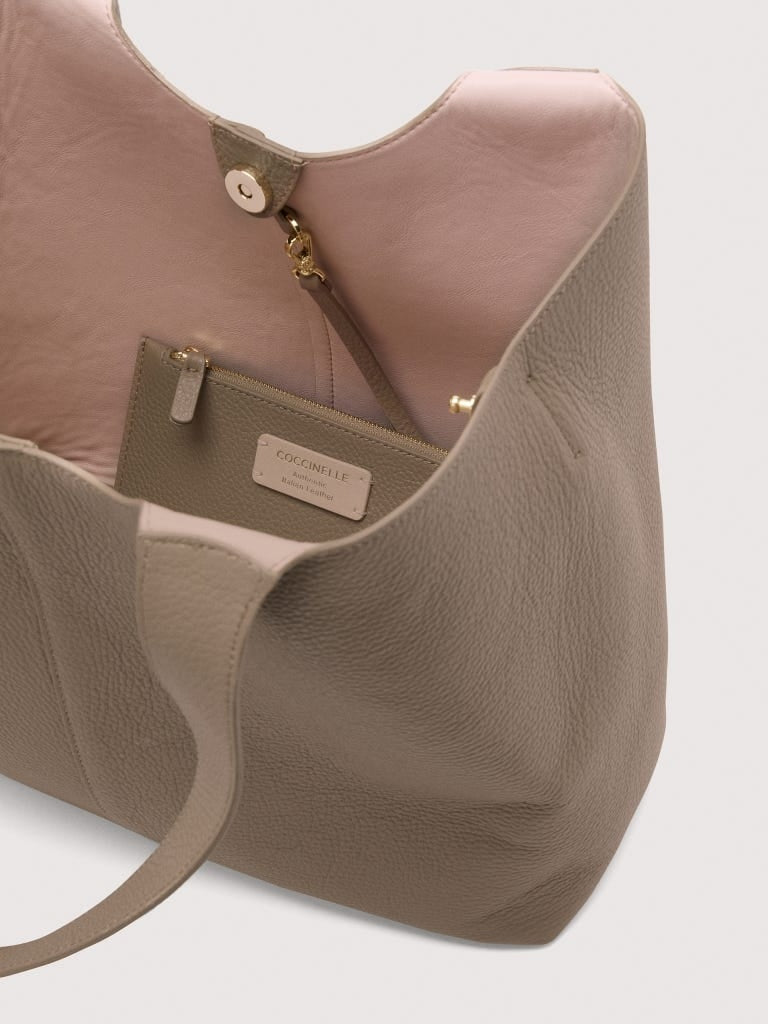 Coccinelle C-Easy Large<BR/> E1SHA110101 N59 COCCINELLE