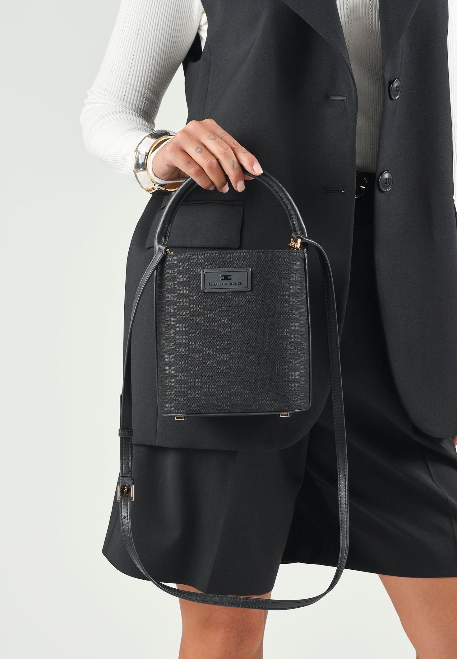 ELISABETTA FRANCHI Borsa DAILY nera con motivo monogram BS02A66E2 110 ELISABETTA FRANCHI