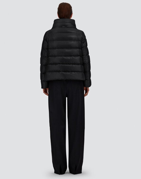 CAPPA IN NYLON ULTRALIGHT<BR/> PI001781D12017Z 9300 HERNO