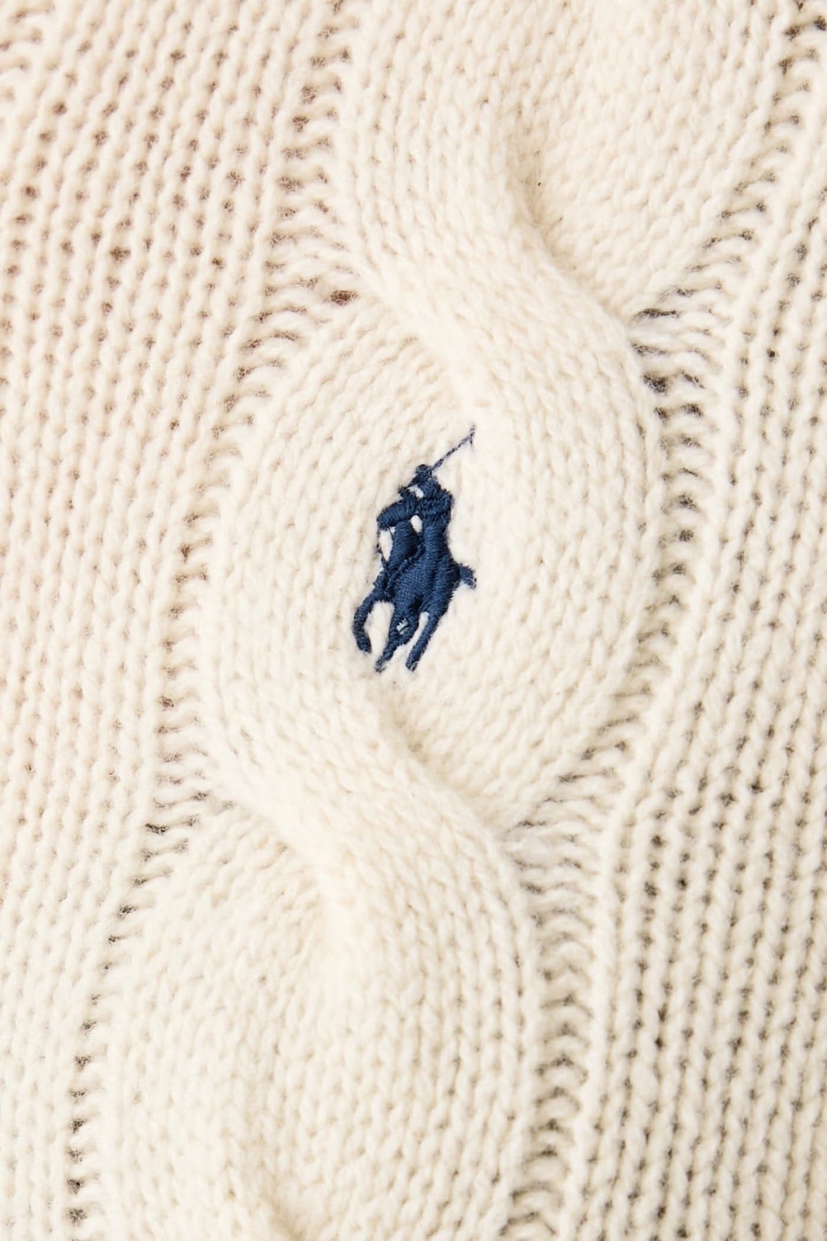 Maglia girocollo in lana e cashmere a trecce color crema con ricamo Pony sul petto.<BR/> 211A91216 002 RALPH LAUREN