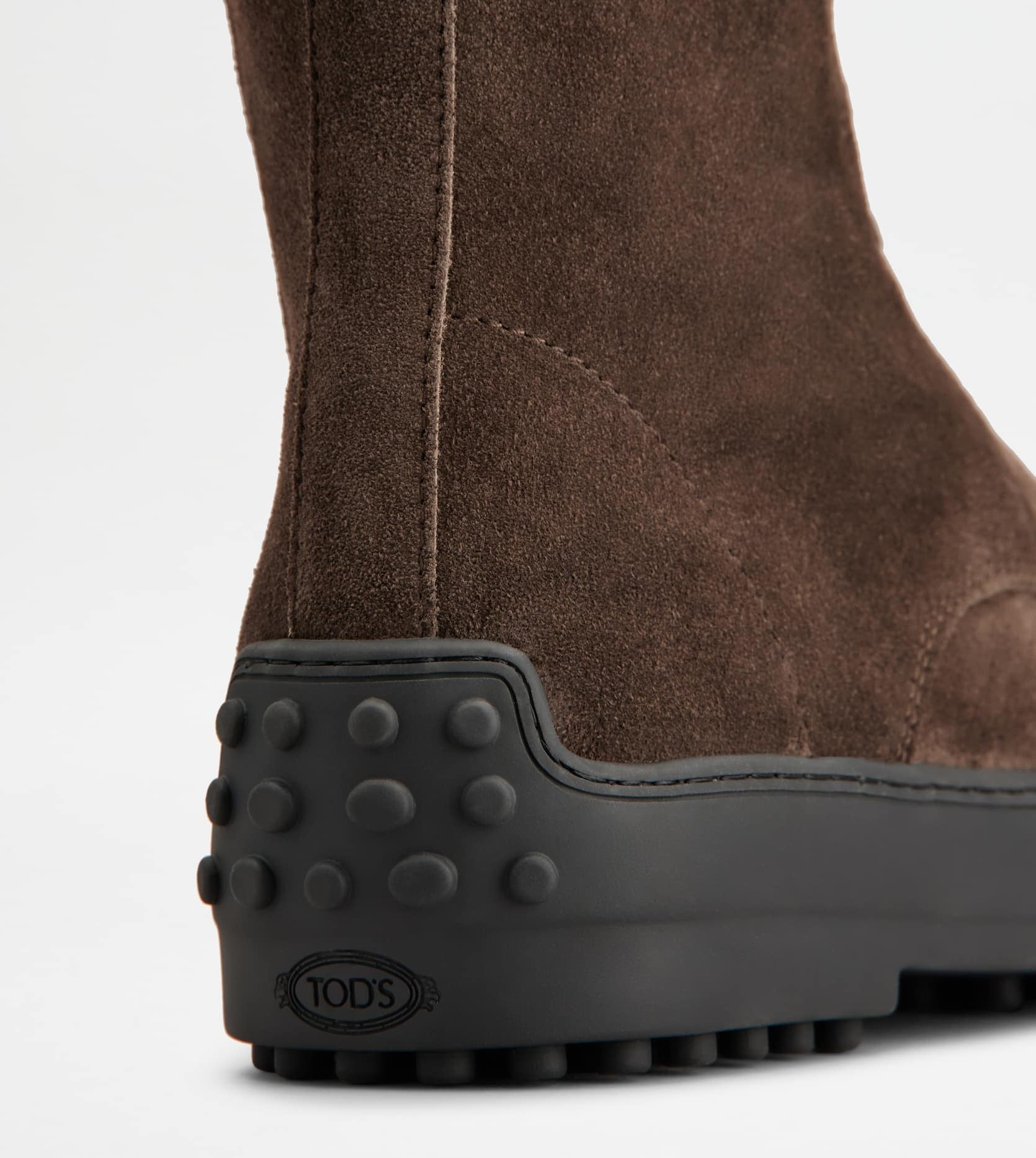 Stivaletto Winter Gommino in Pelle Scamosciata XXW84L0JU70RE 0S808 TOD'S