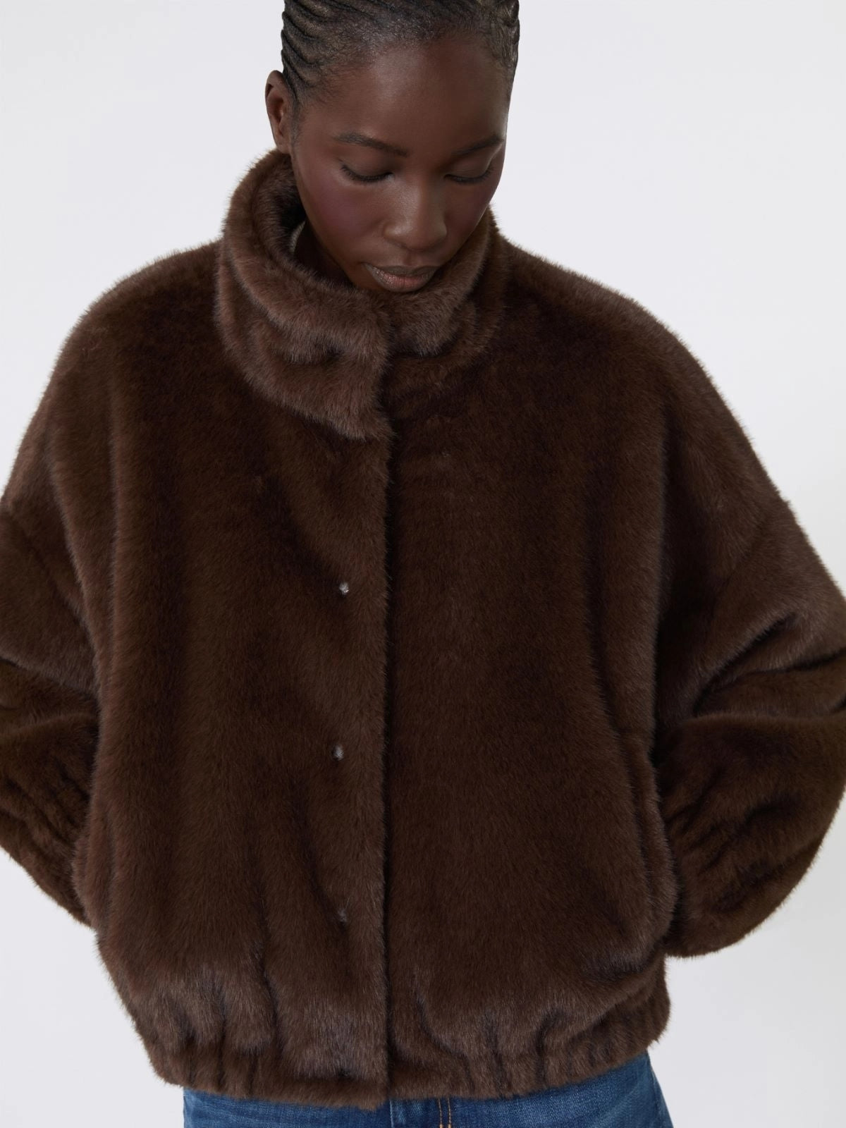 Giacca corta dalla texture soffice - MARRONE<BR/> WKDANEMONE 001 WEEKEND