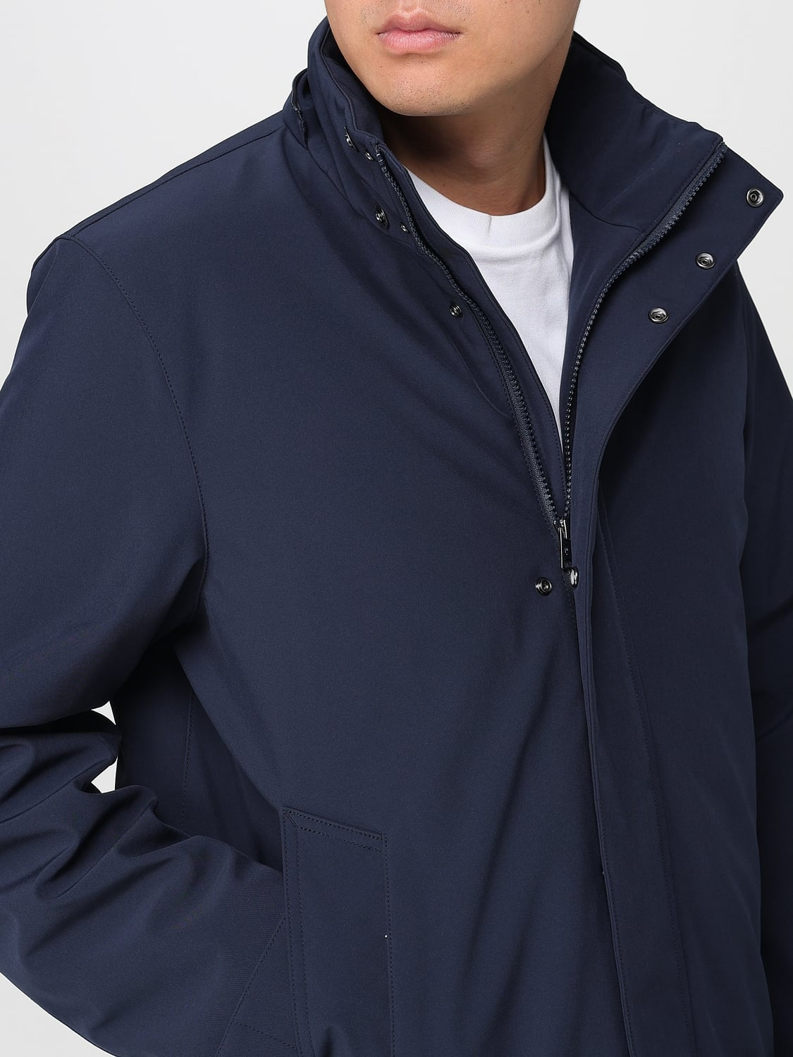 Parka Woolrich in nylon con cappuccio<BR/> CFWOOU2017MBUT3496 3989 WOOLRICH
