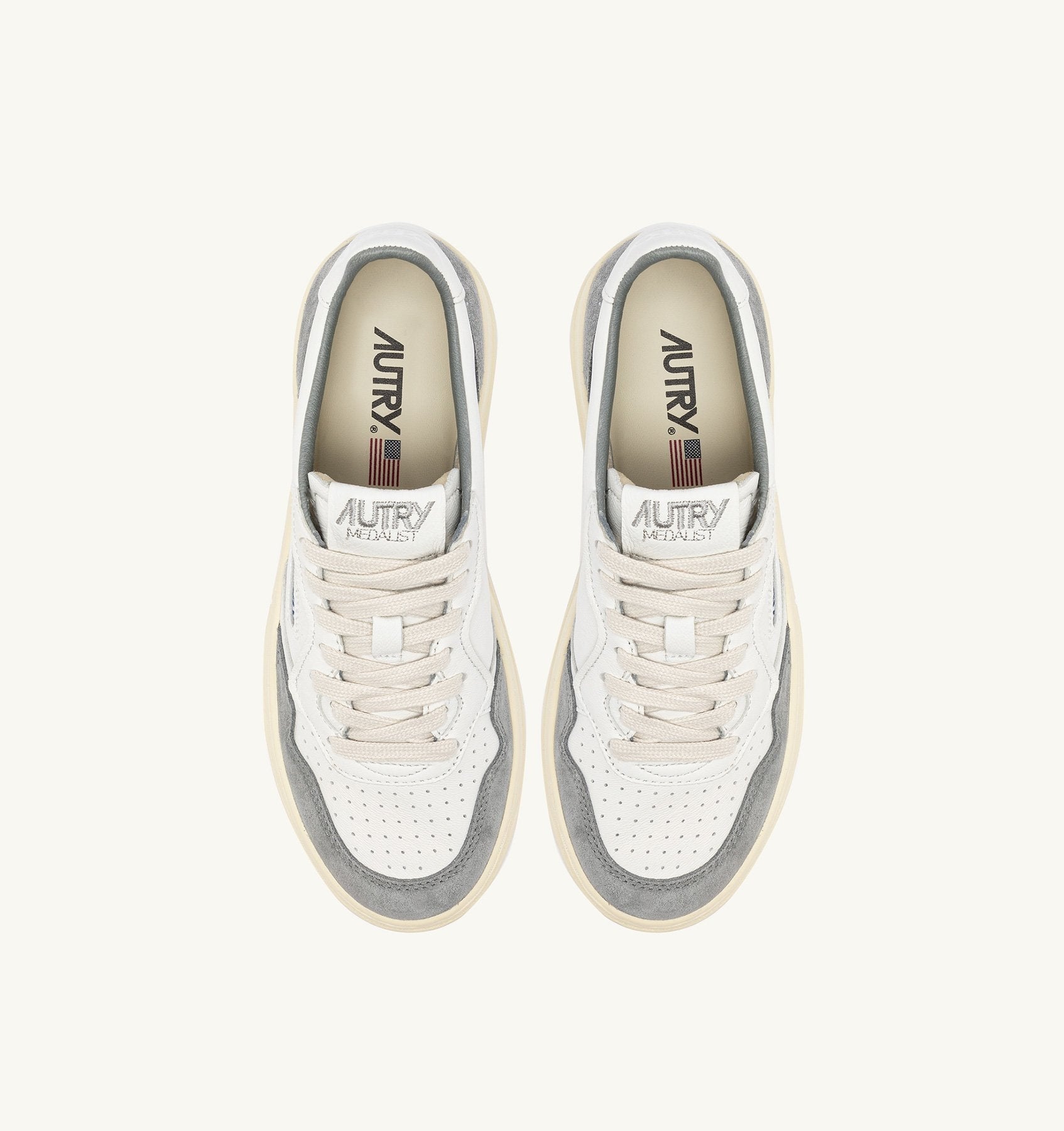 SNEAKERS UOMO MEDALIST LOW IN PELLE E SUEDE BIANCA E GRIGIA AULM GS37 AUTRY ACTION SHOES