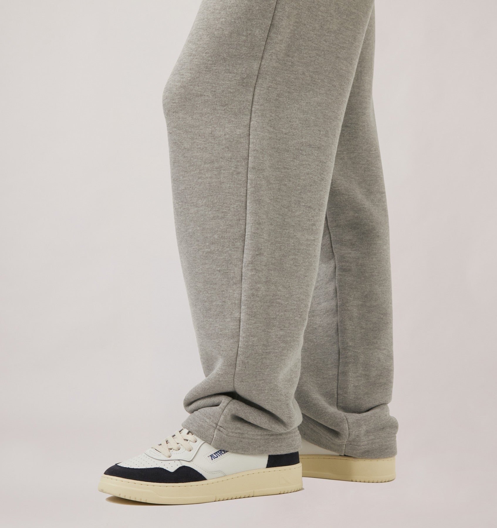 SNEAKERS MEDALIST LOW IN PELLE BIANCA E SUEDE OCEANO AULM FT07 AUTRY ACTION SHOES
