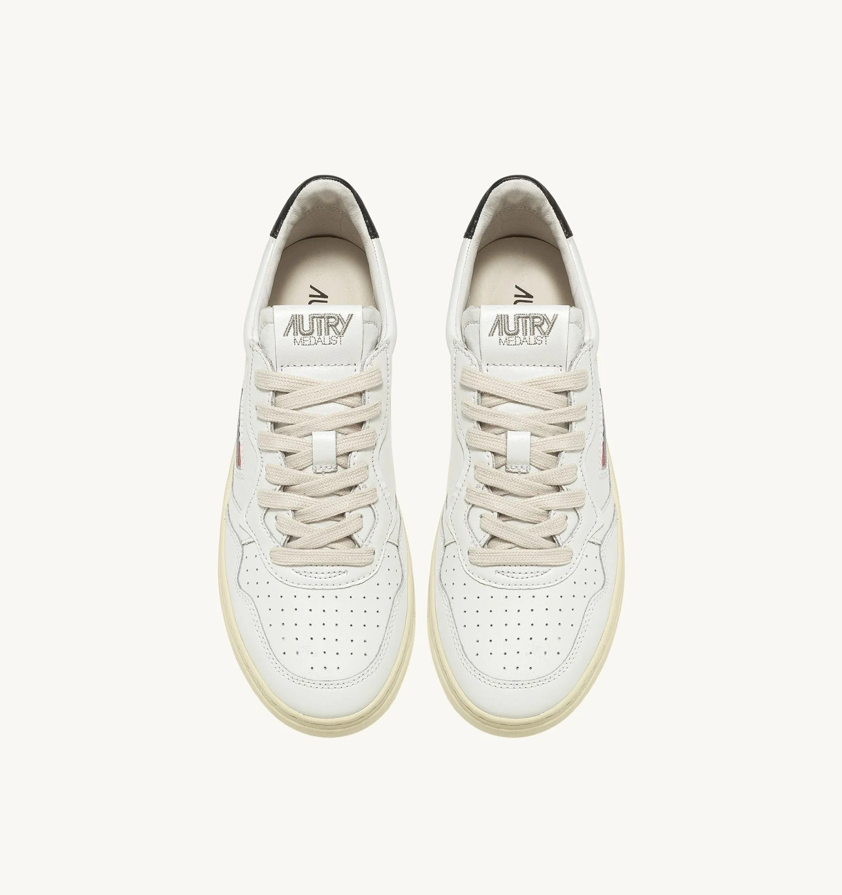 SNEAKERS MEDALIST LOW IN PELLE BIANCA E NERA AULW LL22 AUTRY ACTION SHOES