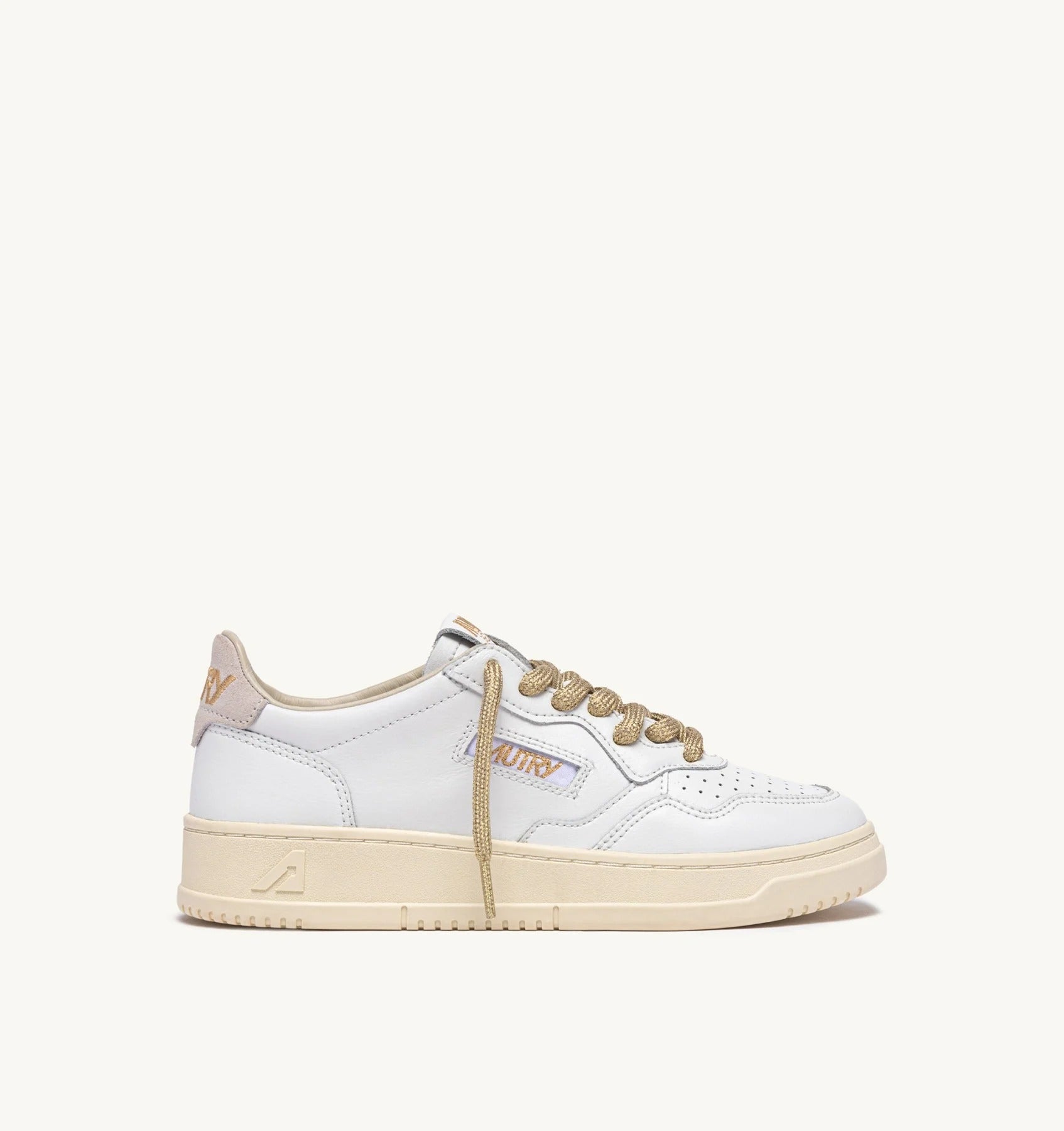 SNEAKERS MEDALIST LOW IN PELLE BIANCA E DETTAGLI LUREX ORO AULW SW01 AUTRY ACTION SHOES