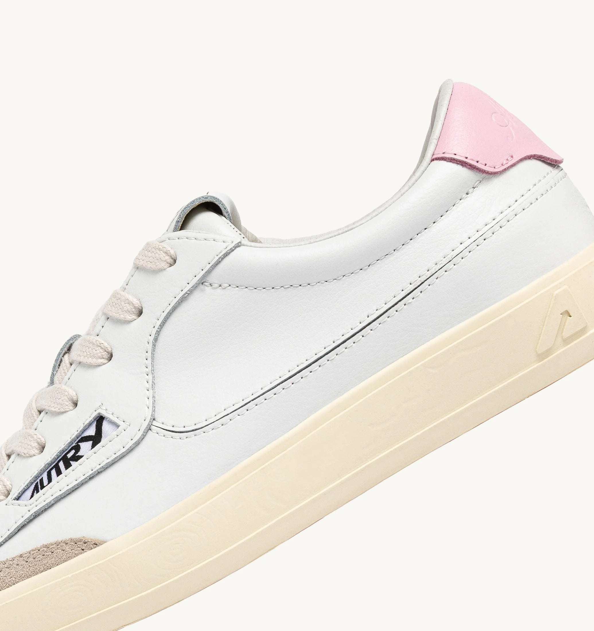 SNEAKERS WINDSCAPE LOW IN PELLE BIANCA E FAIRY TALE<BR/> SCLW UK04 AUTRY ACTION SHOES