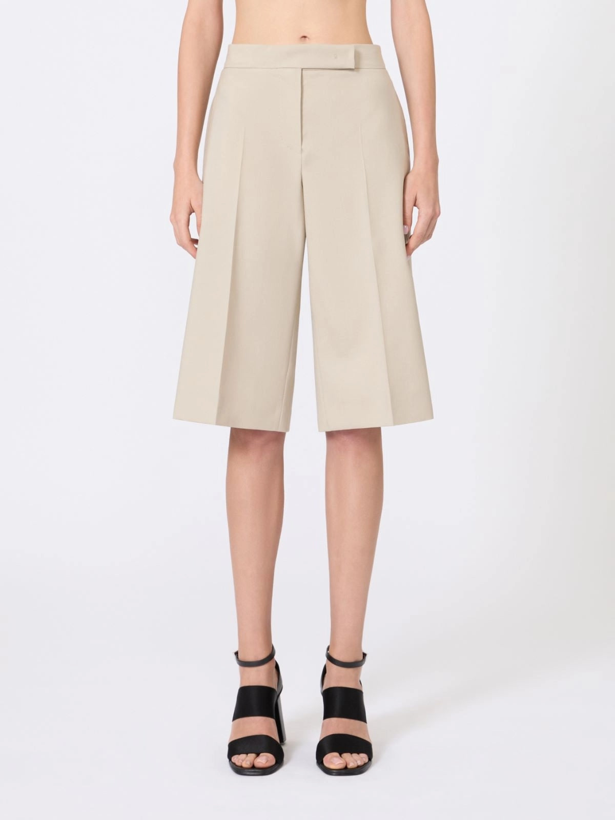 Bermuda in tela di lana, mohair e seta - Sabbia<BR/> MXSUMILE 006 MAX MARA SFILATA