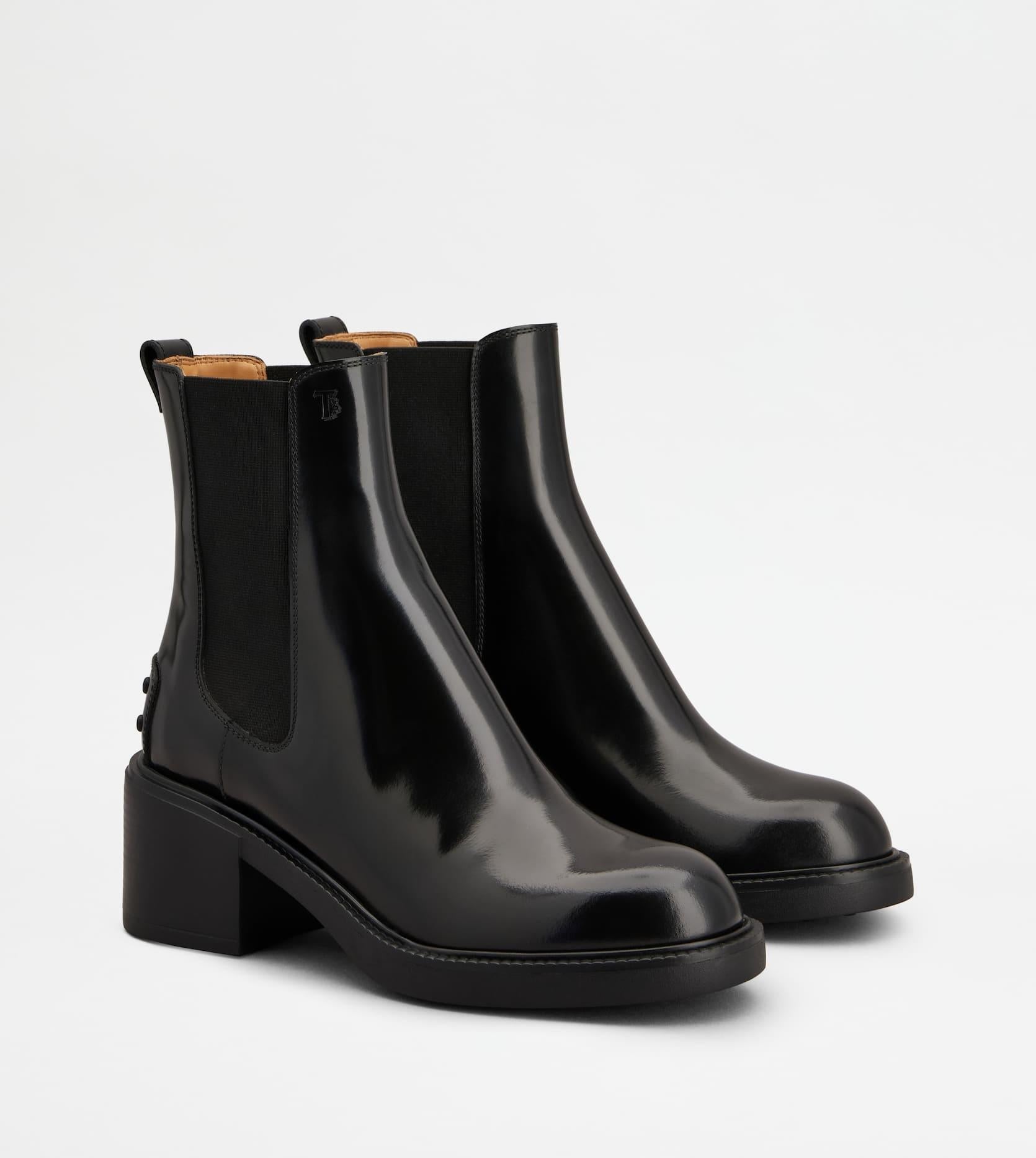 Stivaletto in Pelle XXW73L0JK00AKT B999 TOD'S