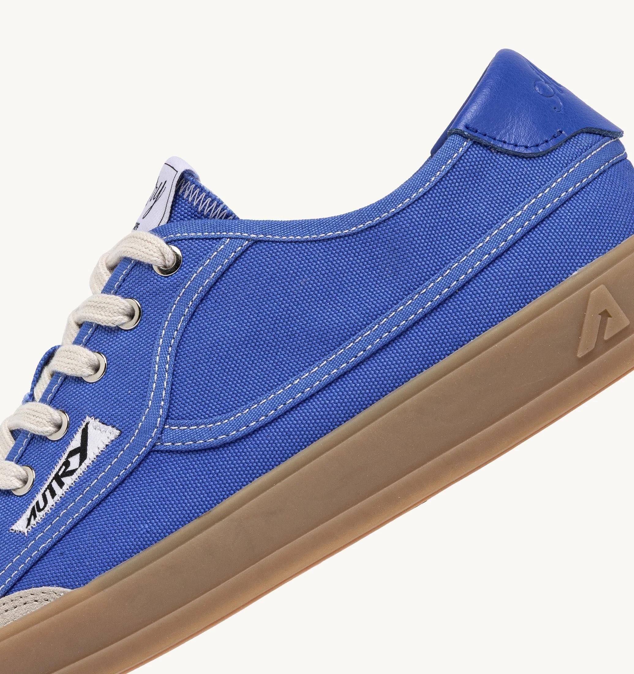 SNEAKERS WINDSCAPE LOW IN CANVAS PALACE<BR/> SCLM CU06 AUTRY ACTION SHOES