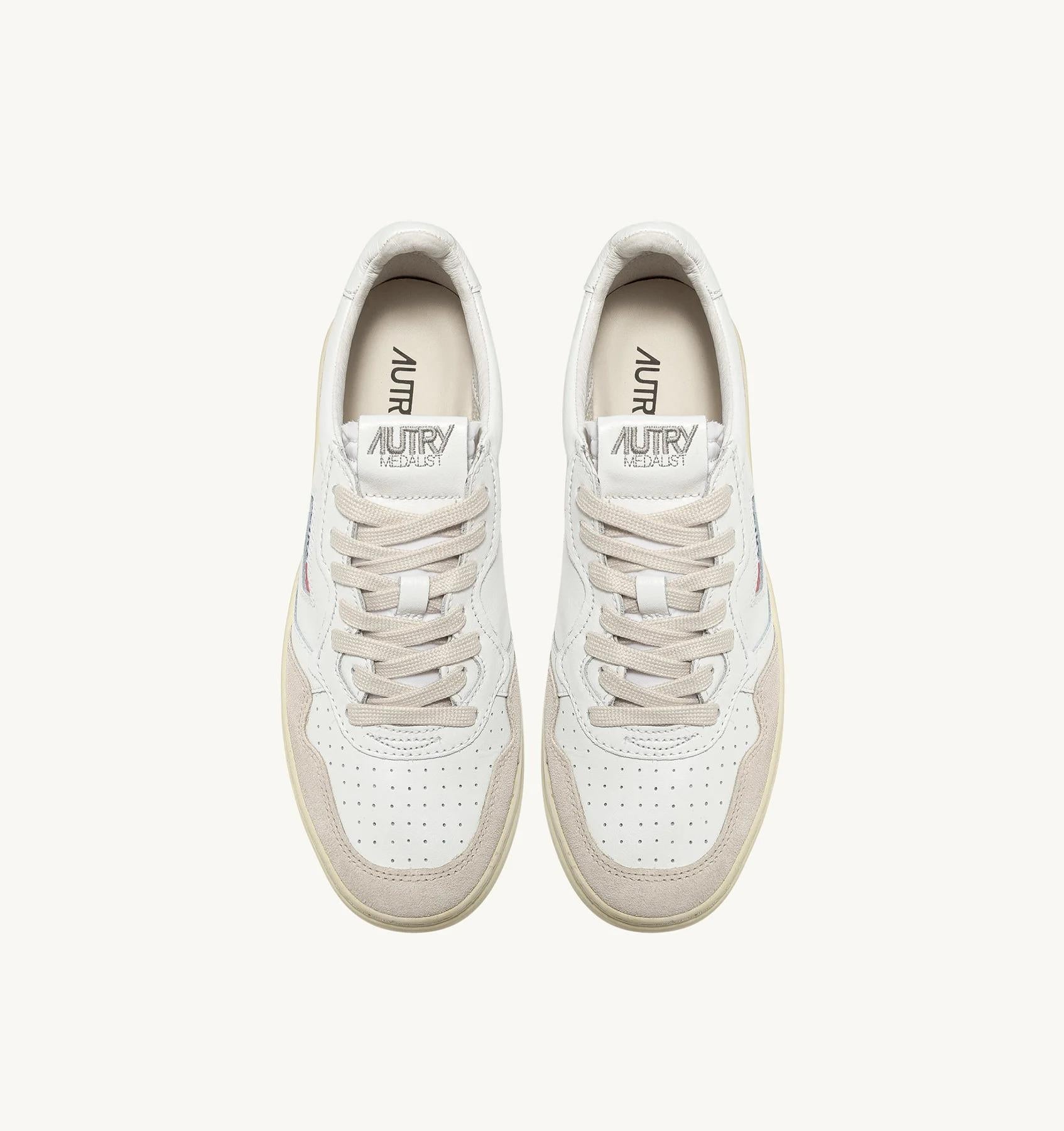 SNEAKERS MEDALIST LOW IN PELLE BIANCA E SUEDE BEIGE AULW LS33 AUTRY ACTION SHOES