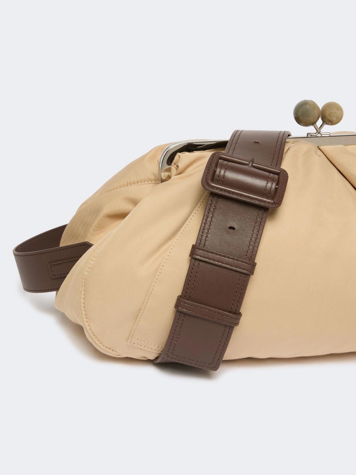 WKAPIO<BR/>Pasticcino Bag extra large in gabardina tecnica imbottita WKAPIO 003 WEEKEND