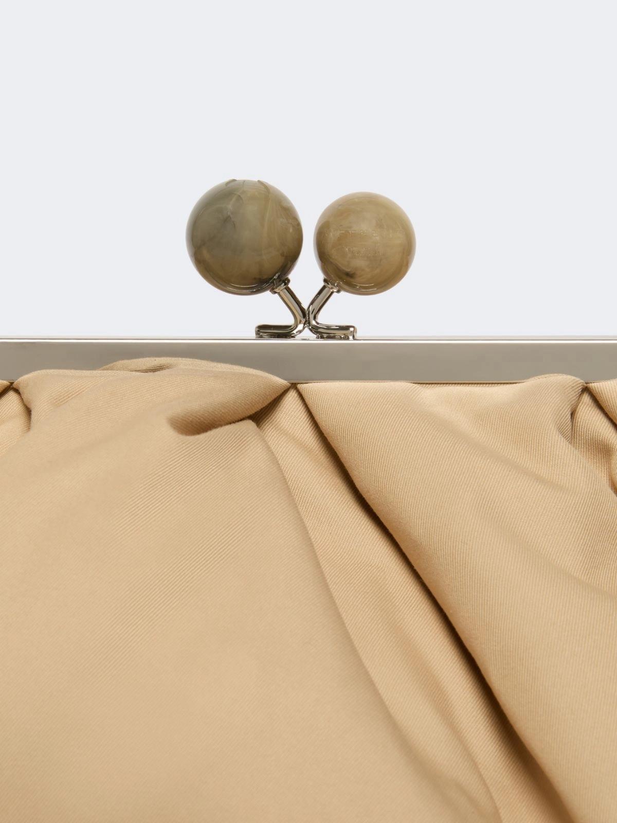 WKAPIO<BR/>Pasticcino Bag extra large in gabardina tecnica imbottita WKAPIO 003 WEEKEND