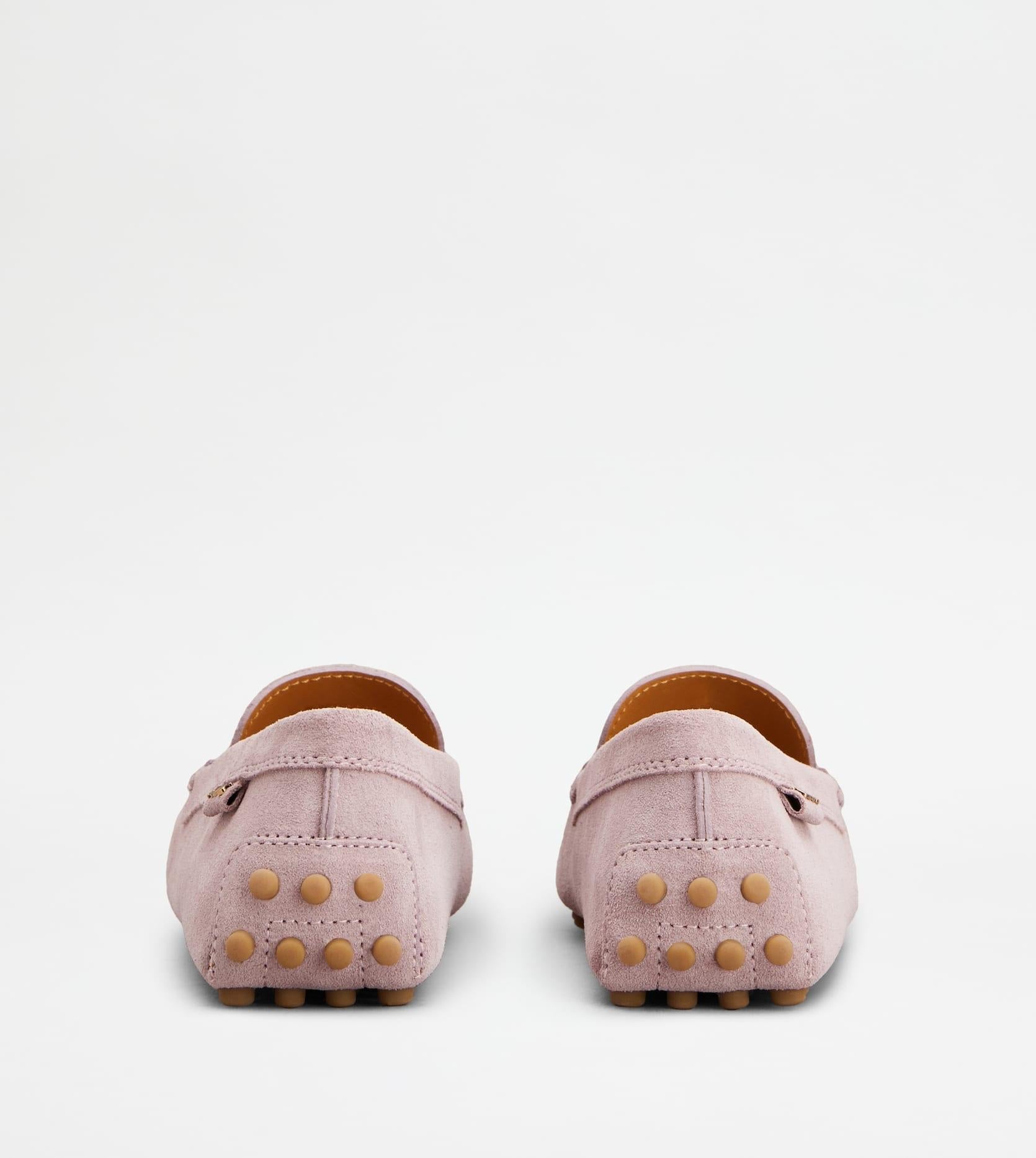 Mocassino Gommino in Pelle Scamosciata<BR/> XXW22L00010RE0 L032 TOD'S