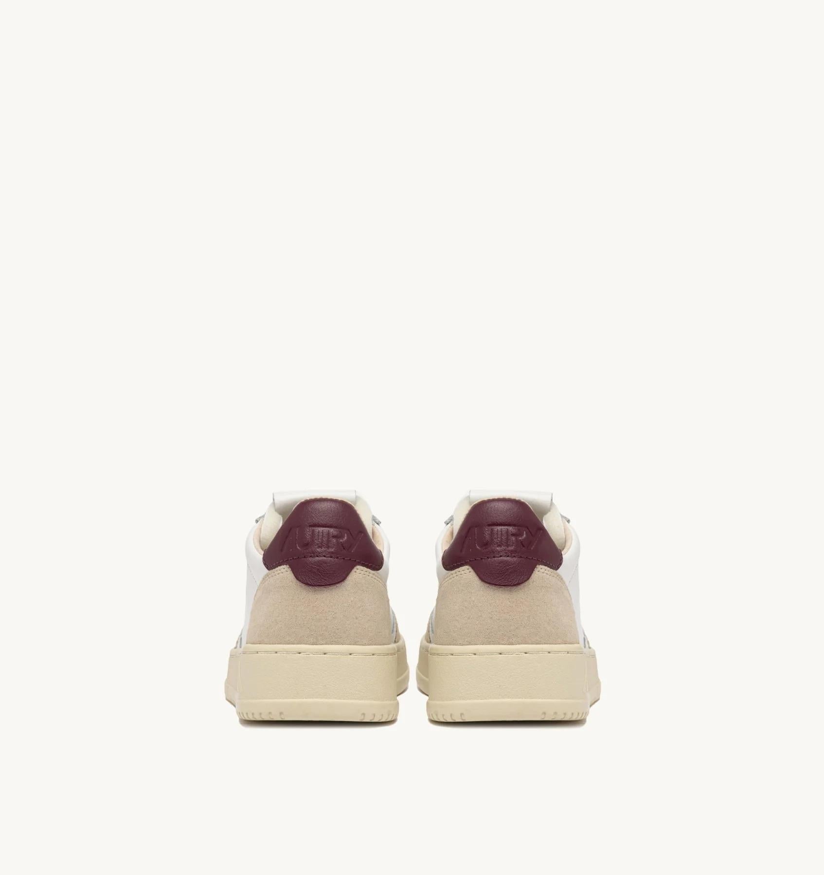 SNEAKERS MEDALIST LOW IN SUEDE E PELLE BIANCA E BURGUNDY AULM LS03 AUTRY ACTION SHOES