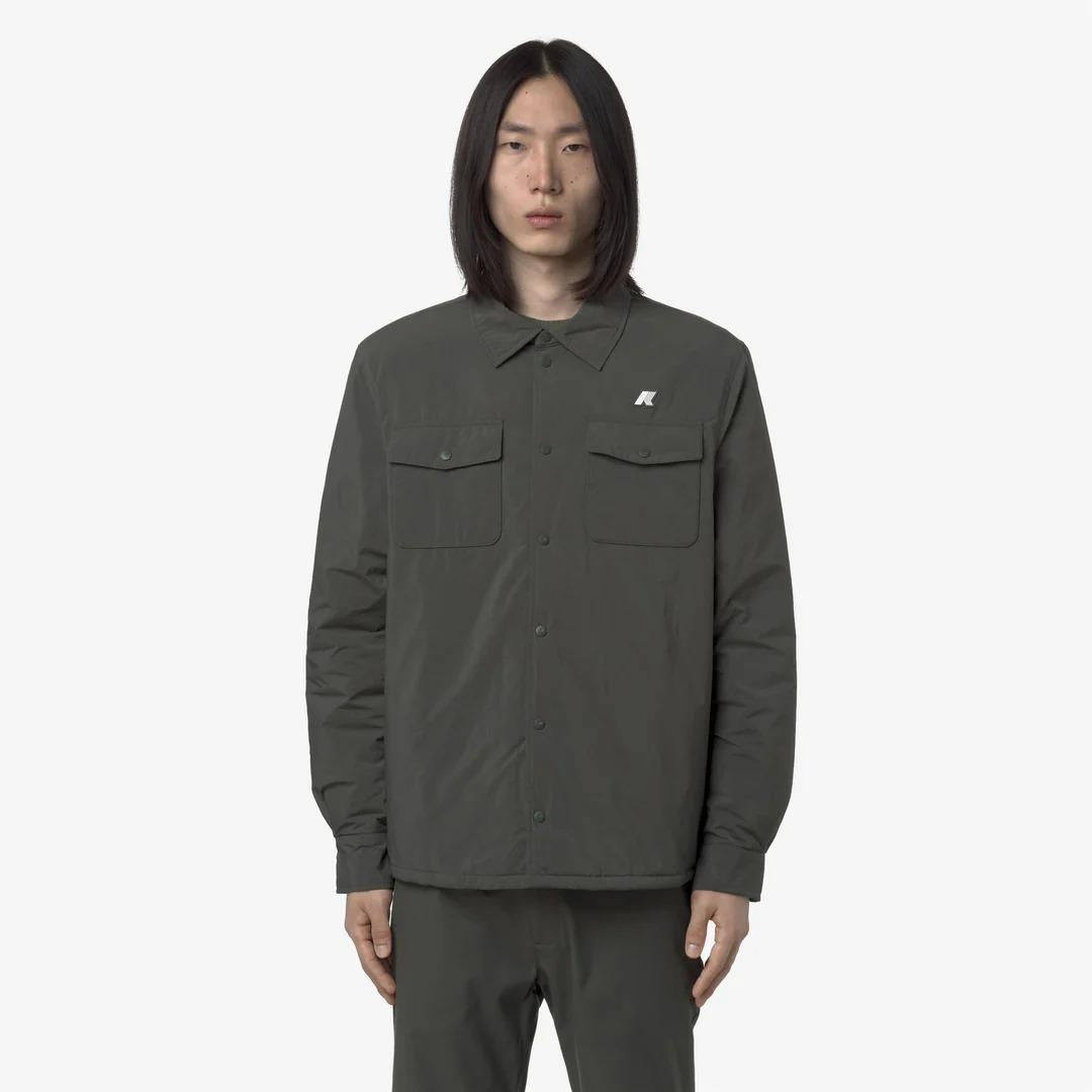 UMBERT PLAIN WARM<BR/>GREEN BLACKISH<BR/>Giacca corta da uomo verde scuro per la primavera e l'autunno K2136JW WMR K-WAY
