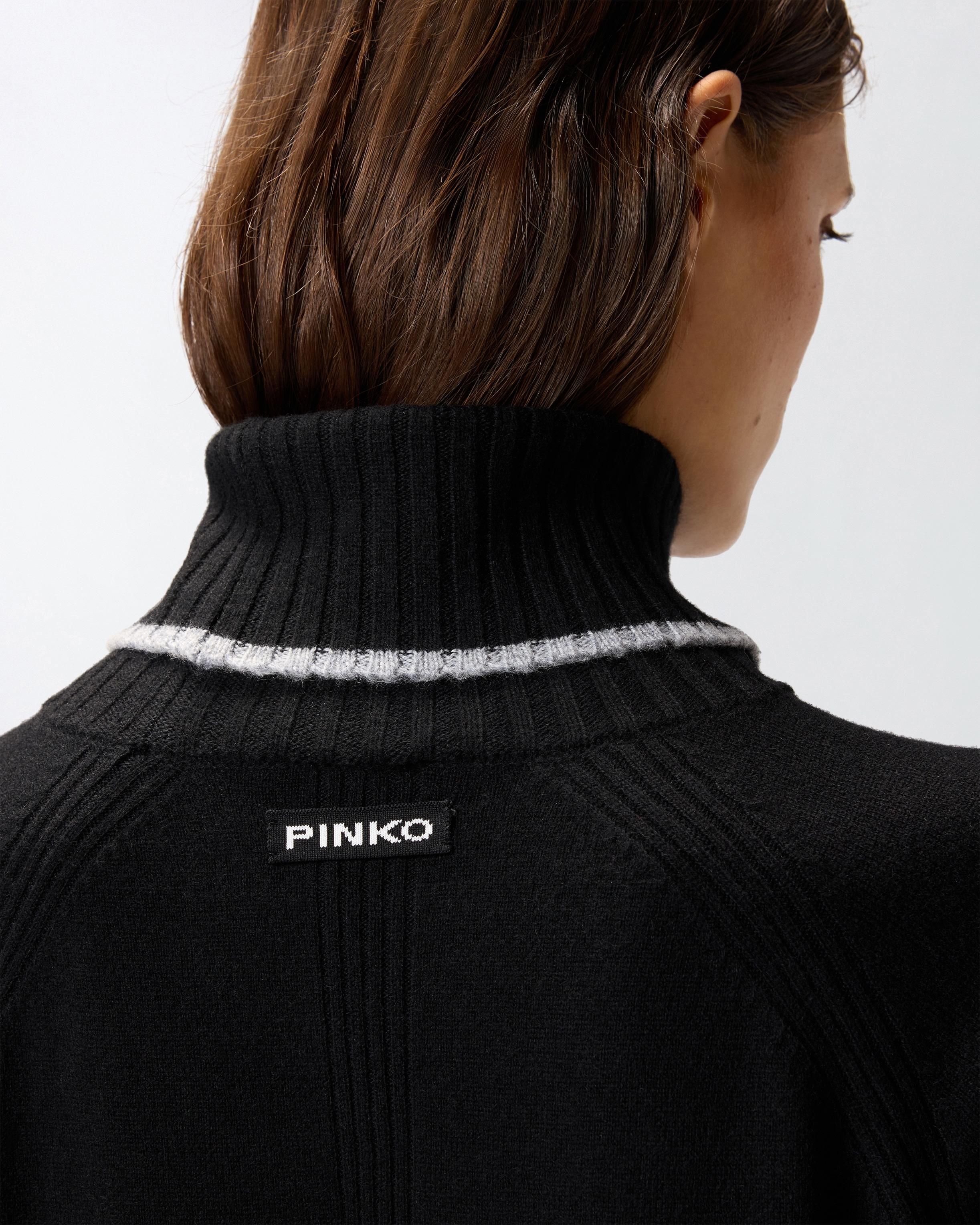 fogo<BR/>Abito corto in maglia a collo alto<BR/><BR/> 105449A2Q9 Z99 PINKO