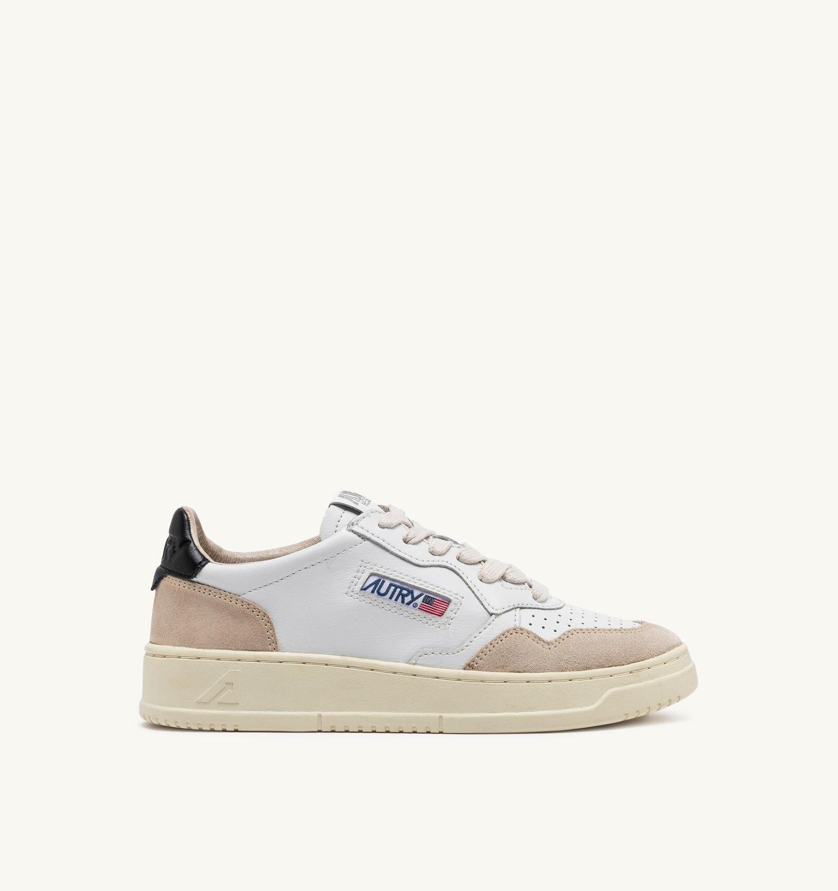 SNEAKERS MEDALIST LOW IN PELLE BIANCA E NERA E SUEDE BEIGE<BR/> AULW LS21 AUTRY ACTION SHOES