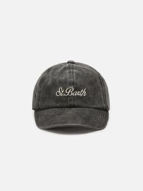 Cappellino Davis con visiera in cotone grigio scuro con logo ricamato DAS0004 07564L MC2 SAINT BARTH