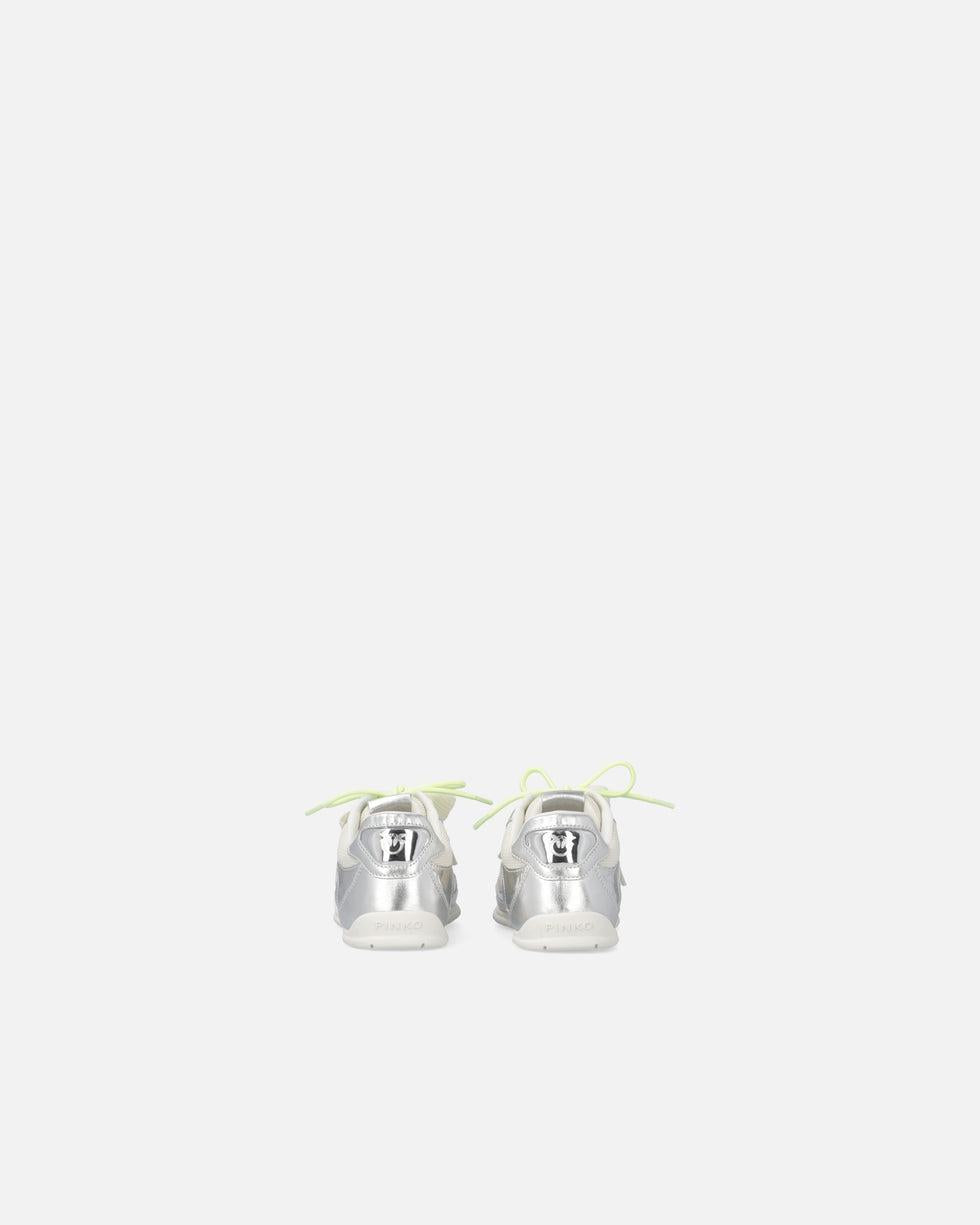 Sneakers laminate con lacci doppi e applicazioni gioiello<BR/> SS0185P146 ZZF PINKO