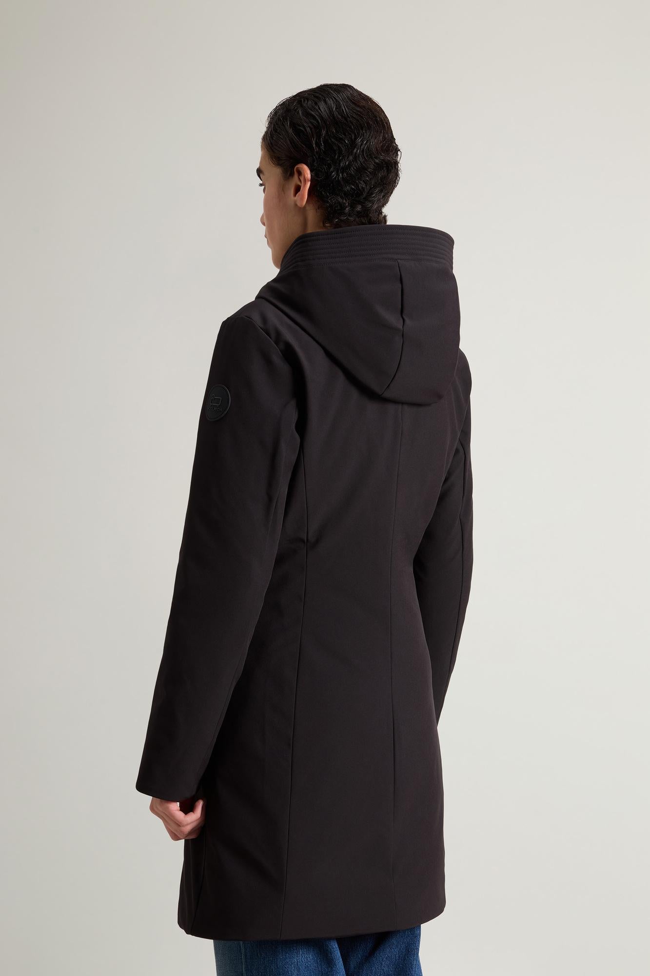 Parka donna in tessuto tecnico imbottito in piuma