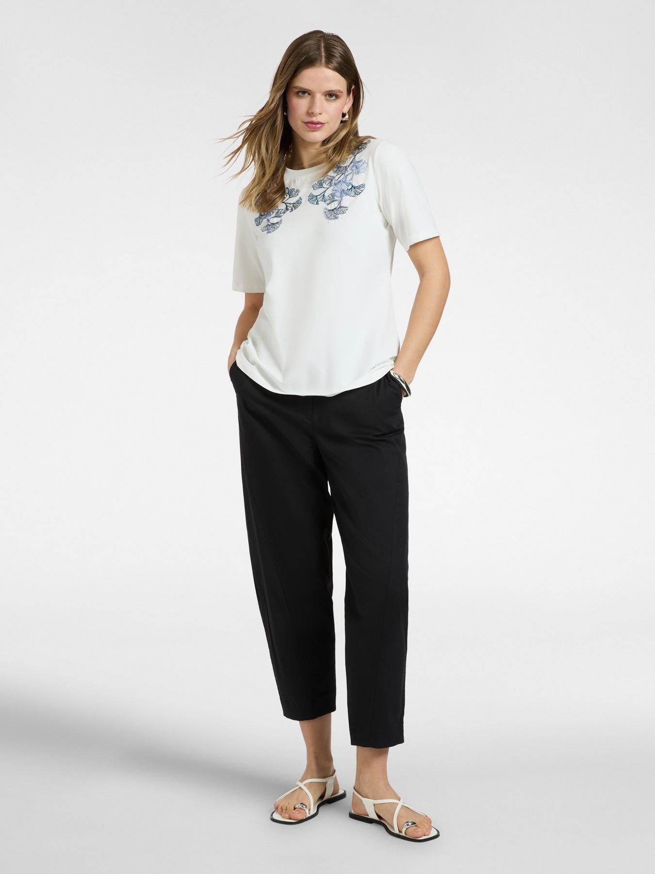 T-shirt con ricamo floreale<BR/> G341Z100563N 34 ELENA MIRO