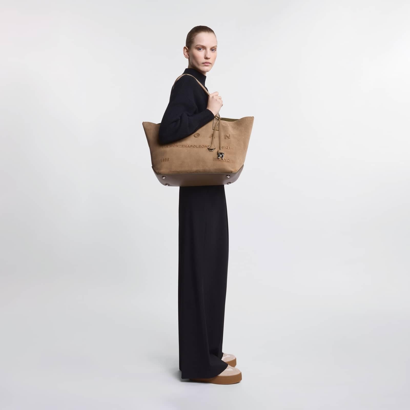 Borsa Shopping Hogan Script Media KBW01TA1300UGM C414 HOGAN