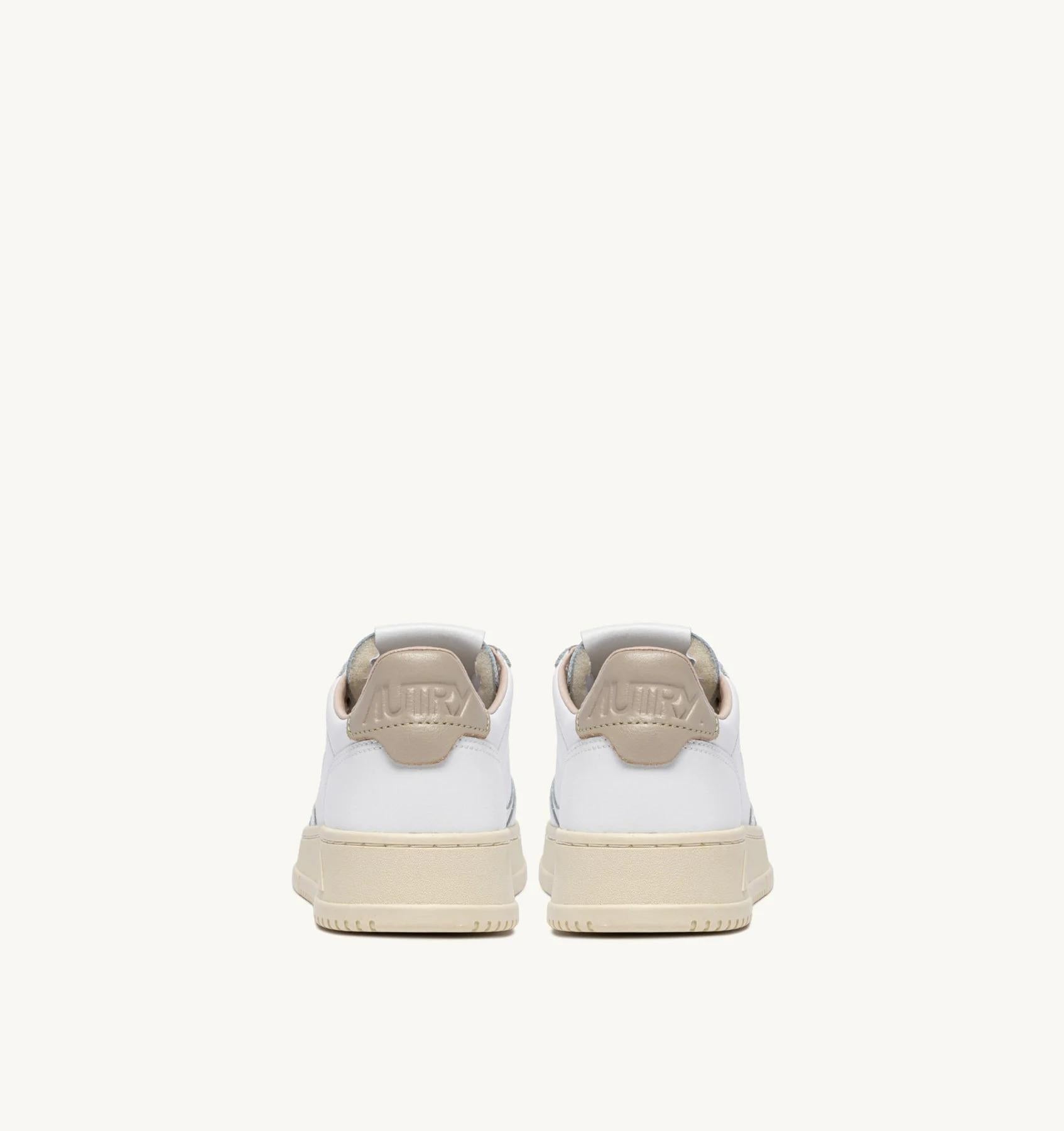 SNEAKERS MEDALIST LOW IN PELLE BIANCA E TIDAL FOAM<BR/> AULW LL87 AUTRY ACTION SHOES