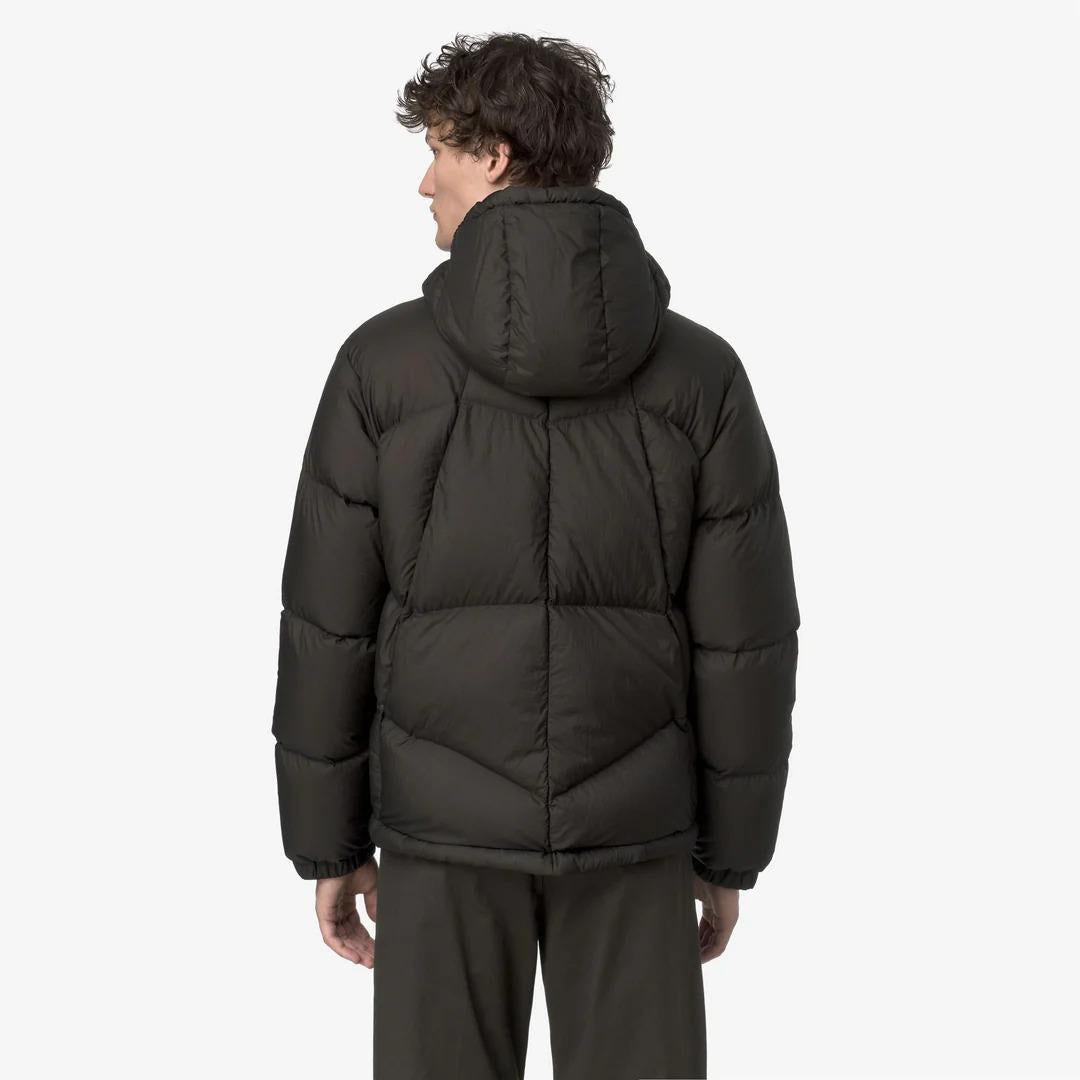 QUILL THERMO LIGHT RIPSTOP<BR/>BLACK OLIVE COMBO<BR/>Piumino corto da uomo in oliva nero con isolamento in piuma K7136GW B38 K-WAY