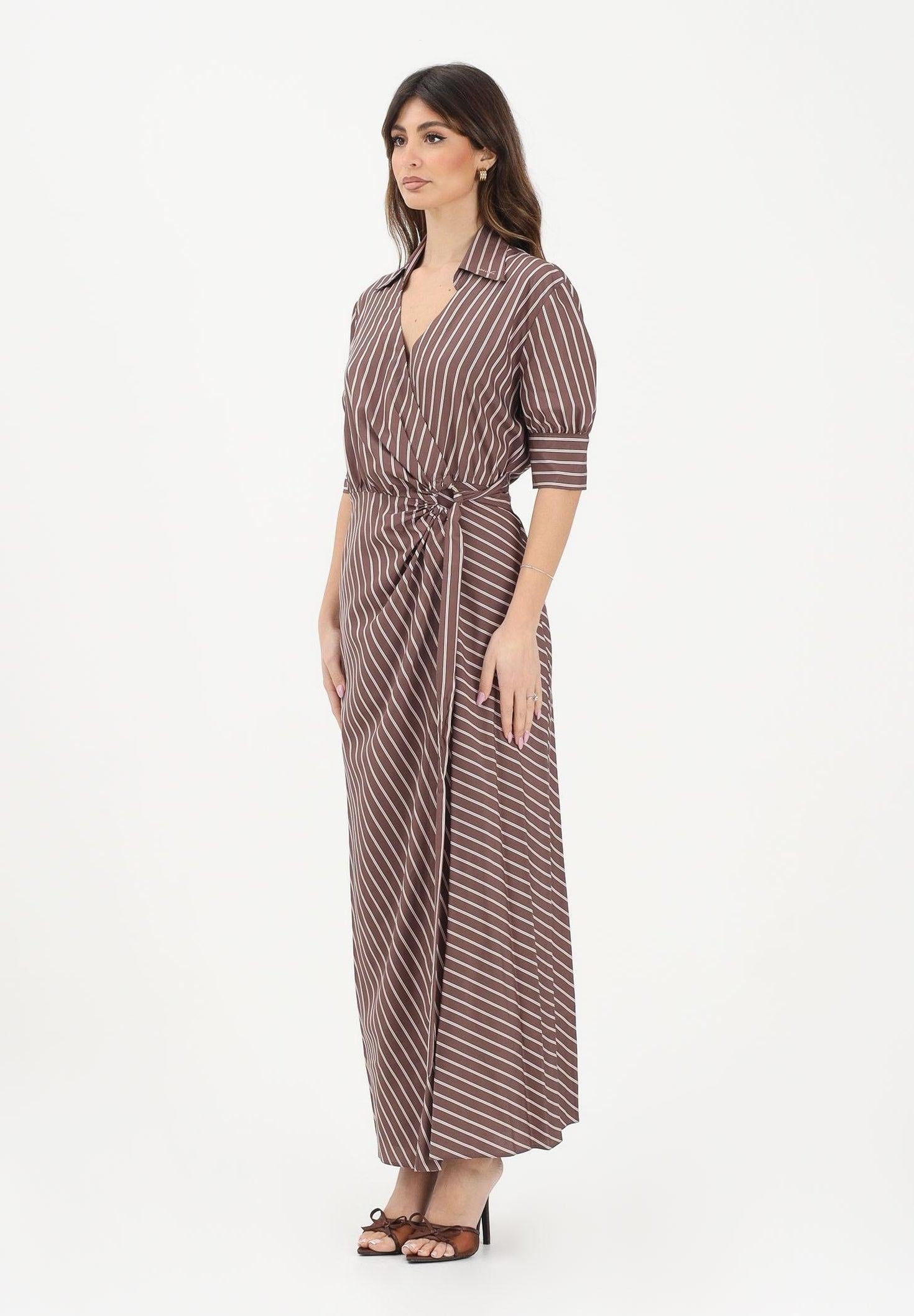 Abito lungo a portafoglio con motivo a righe<BR/> 106669A33Q LN1 PINKO