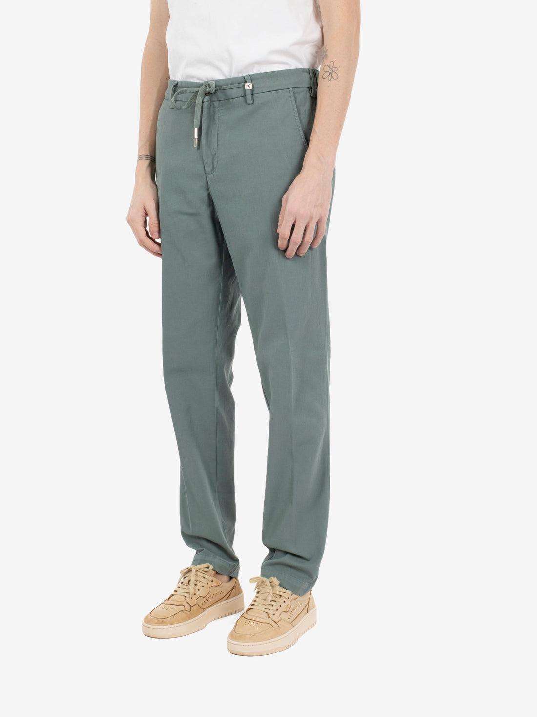 Pantaloni in ice cotton verde salvia<BR/> 26M12L75 26 MYTHS