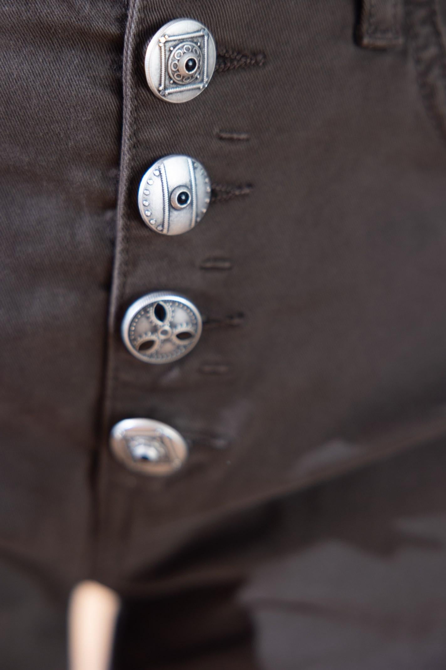 Jeans cinque tasche con bottoni gioiello<BR/> DP427BGSE043PTD 737 DONDUP