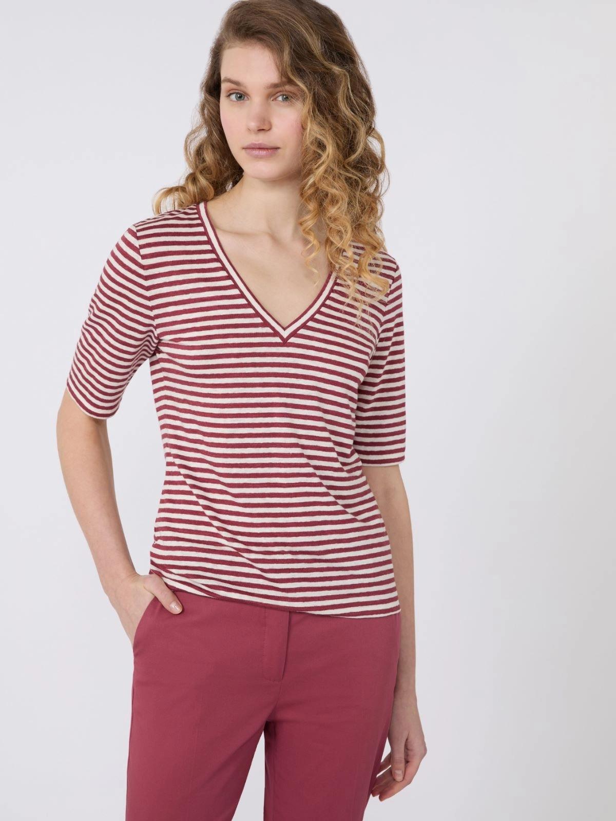 T-shirt a V in jersey di lino stretch WKDOPZIONE 009 WEEKEND