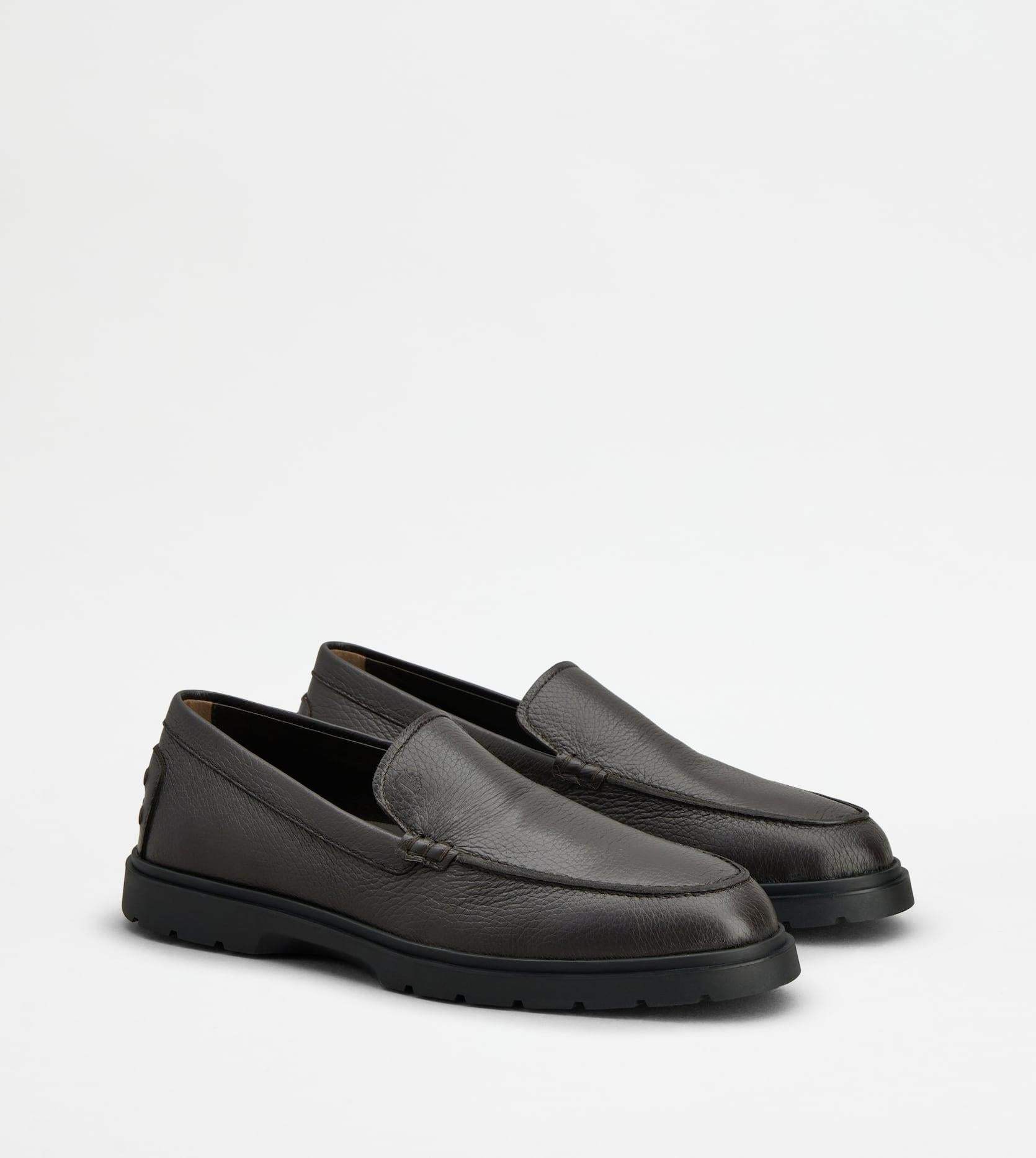 Mocassino Pantofola in Pelle<BR/> XXM59K00040S5N S800 TOD'S