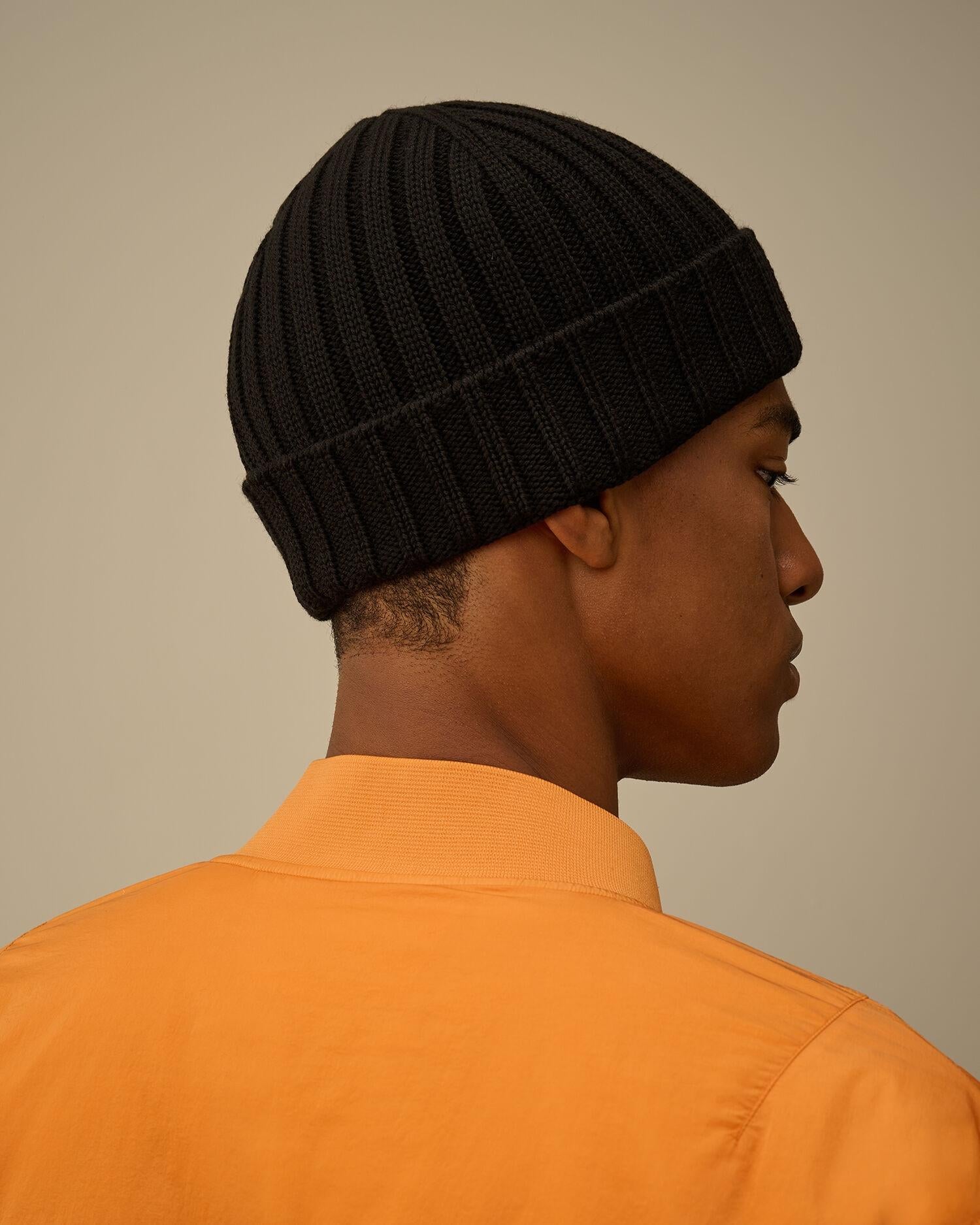 Extrafine Merino Wool Logo Beanie CMAC738A 999 C.P. COMPANY