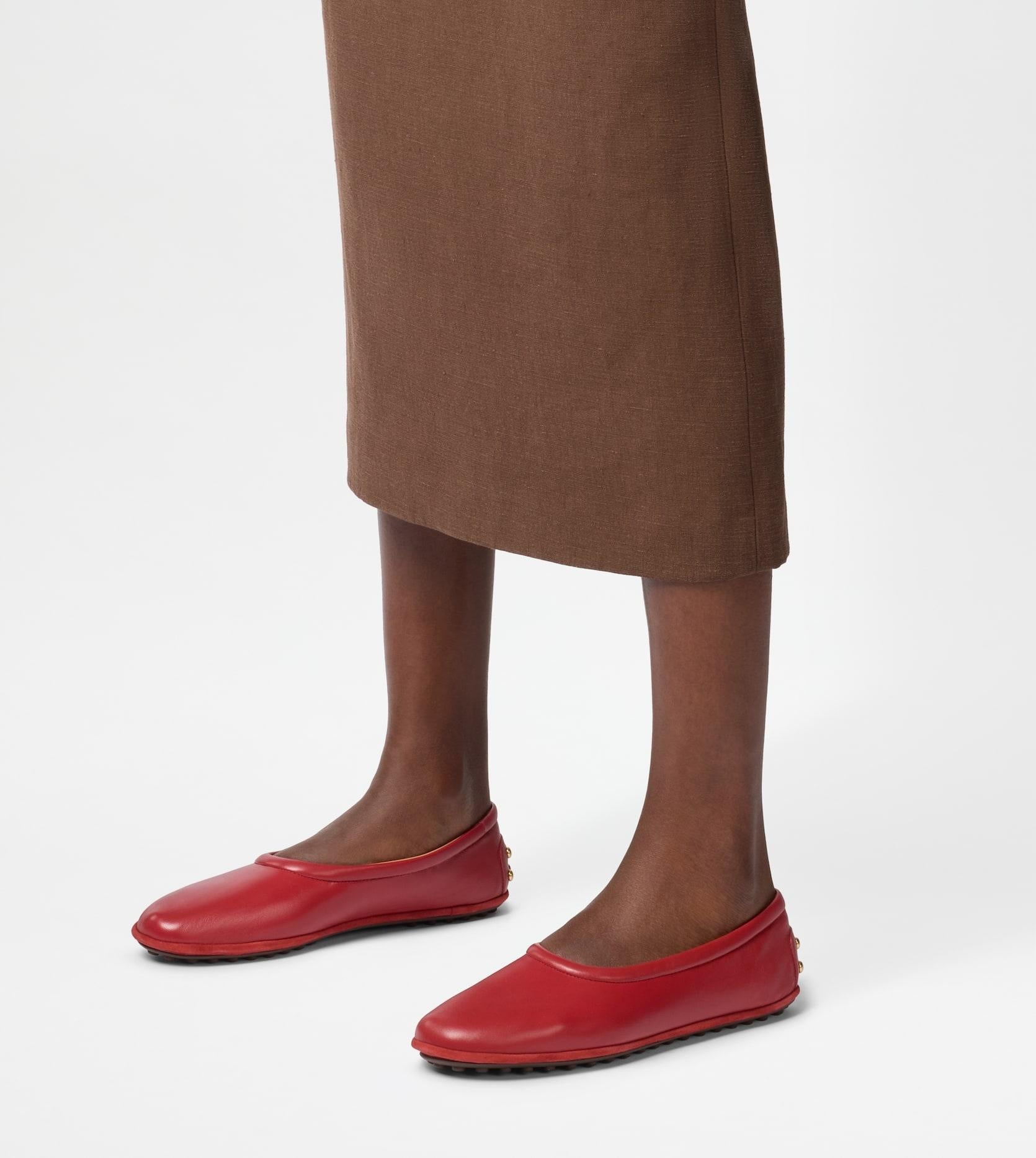 Ballerina Metal Dots in Nappa<BR/> XXW04M0KC50SWZ ZZZQ TOD'S