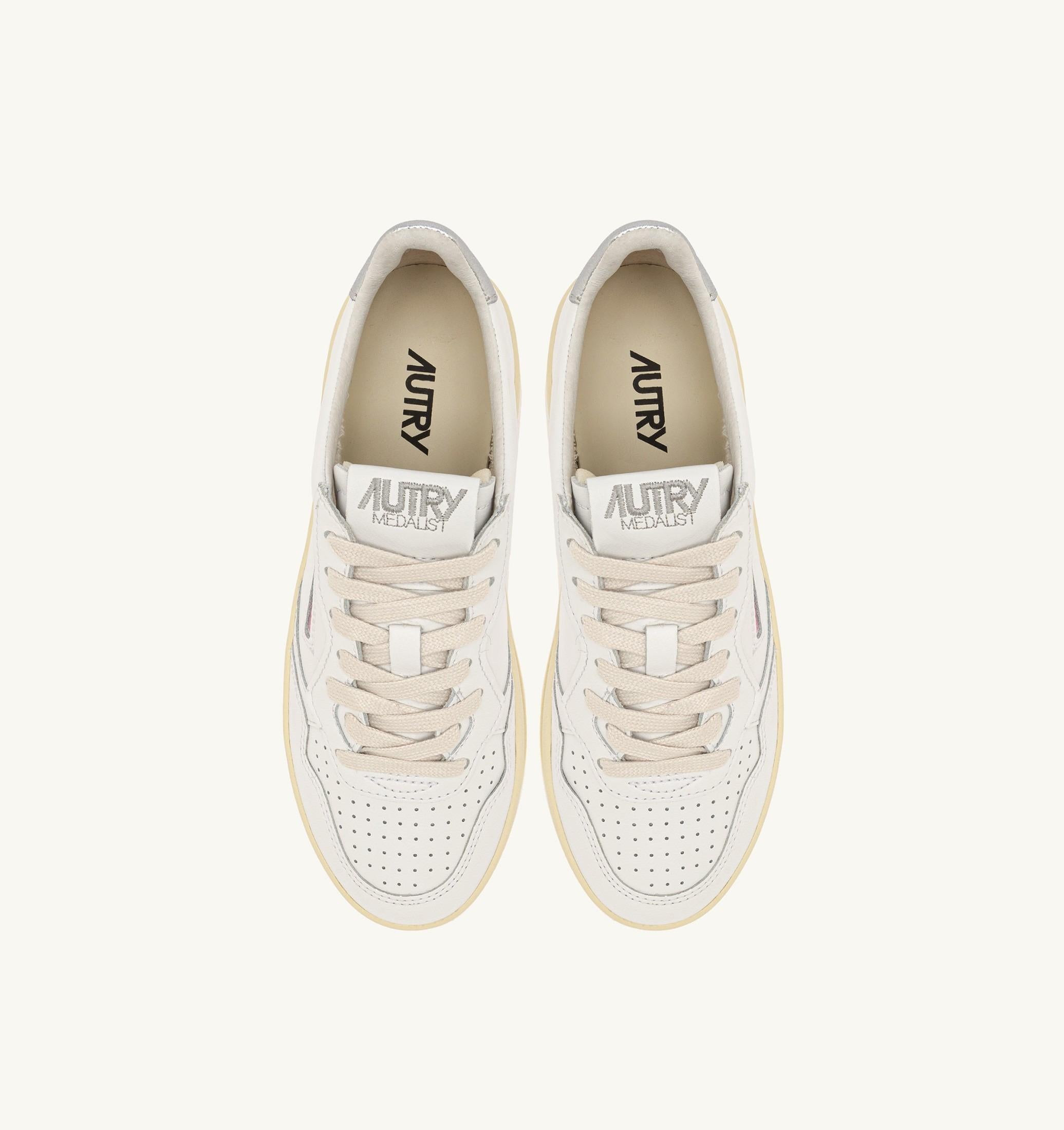 SNEAKERS MEDALIST PLATFORM IN PELLE BIANCA E METALLIZZATA ARGENTO PTLW LL05 AUTRY ACTION SHOES