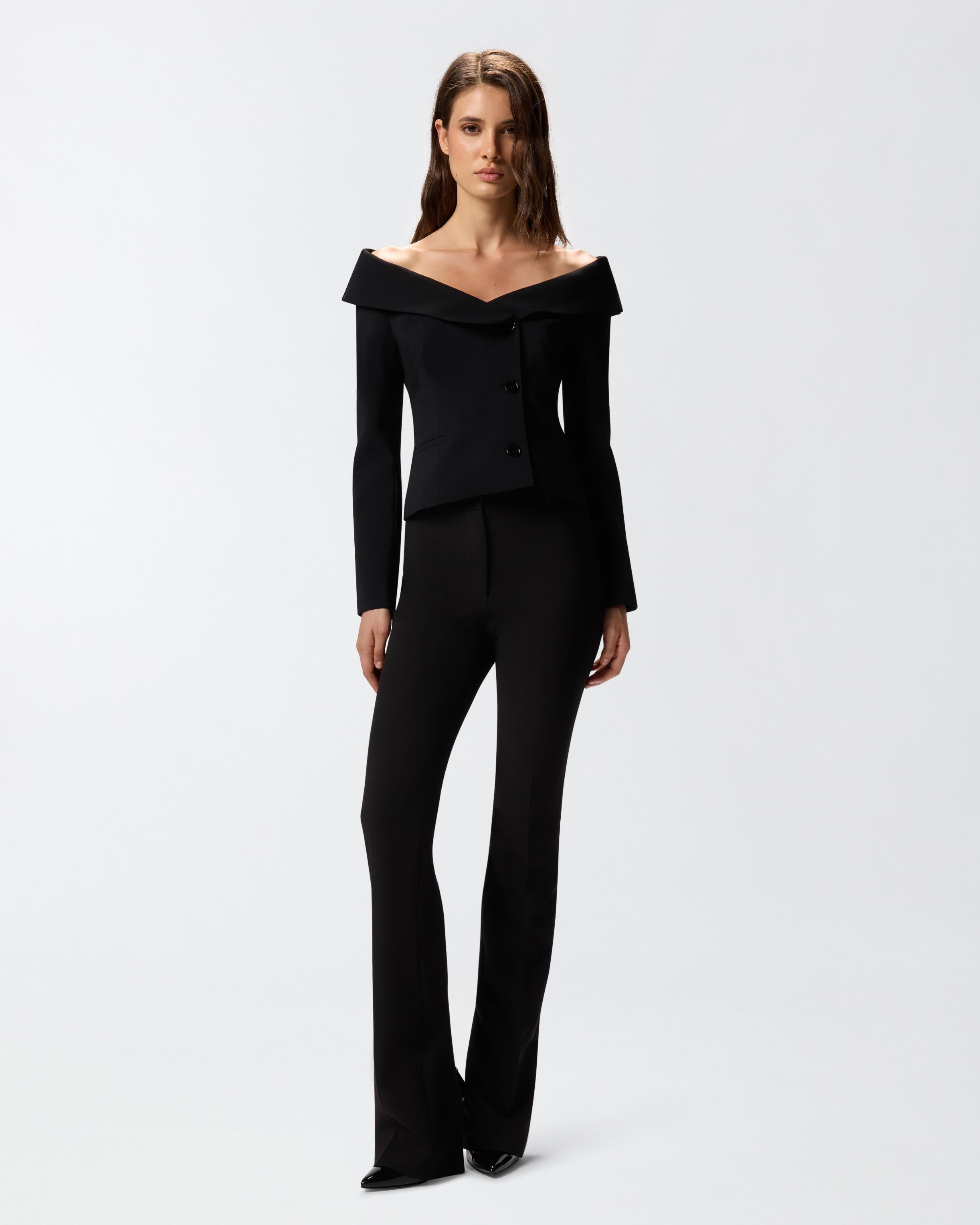 Antonina<BR/>Giacca aderente con spalle scoperte<BR/><BR/> 106132A304 Z99 PINKO