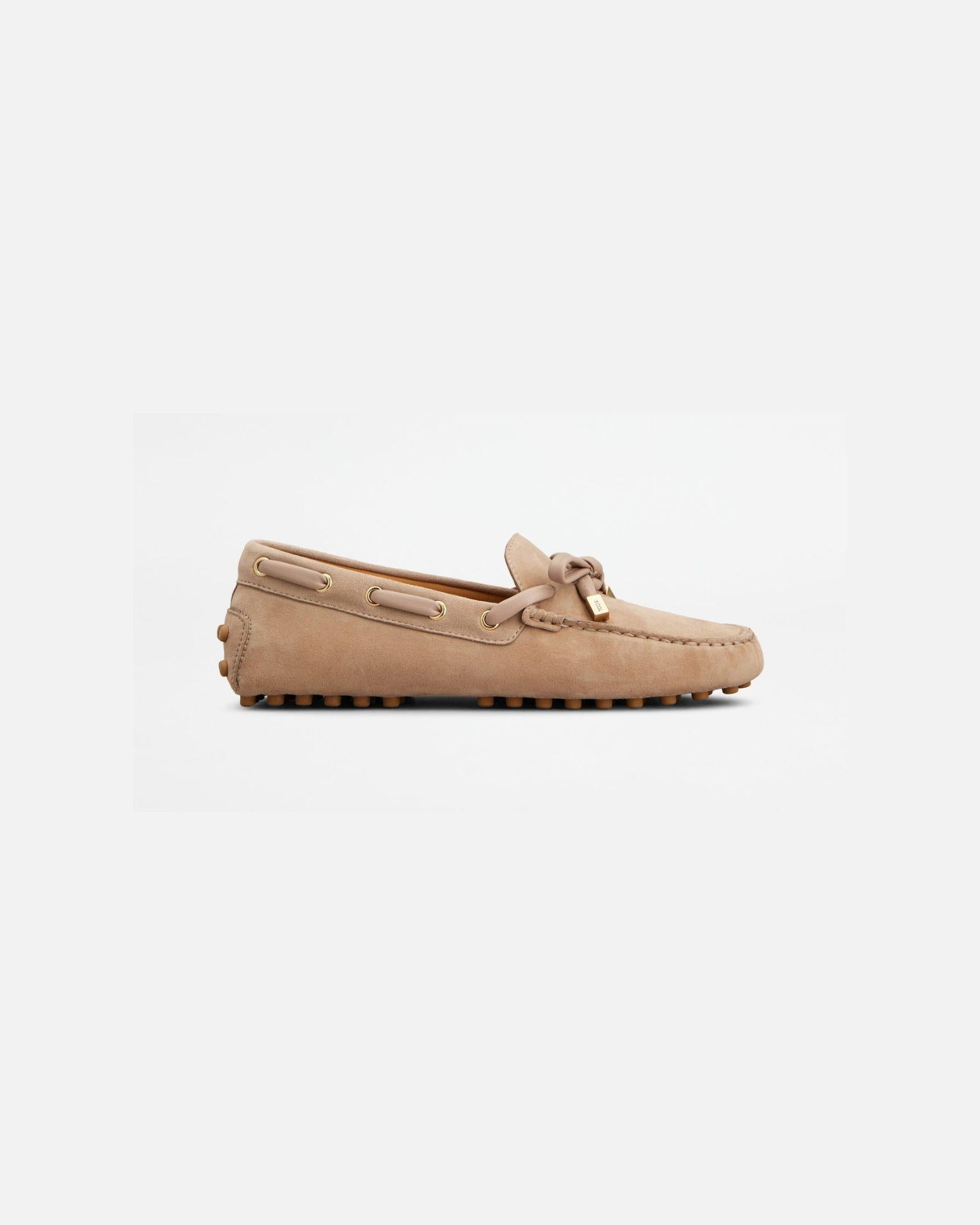 Mocassino Gommino in Pelle Scamosciata<BR/> XXW22L0KB00HR0 M027 TOD'S