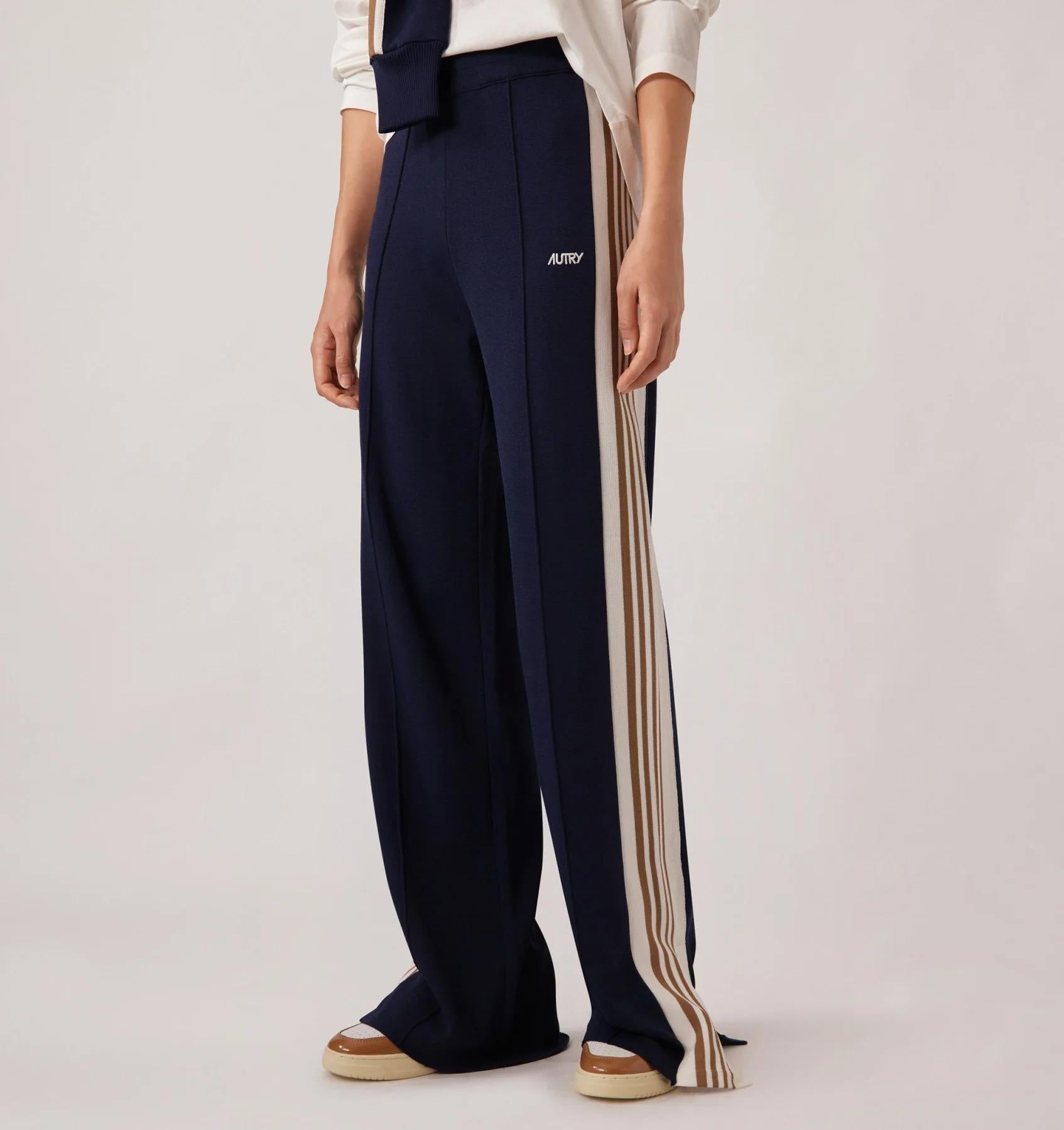 JOGGERS IN VISCOSA LAVORATA A MAGLIA STILE TENNIS DONNA<BR/> PAPW B8KB AUTRY ACTION SHOES